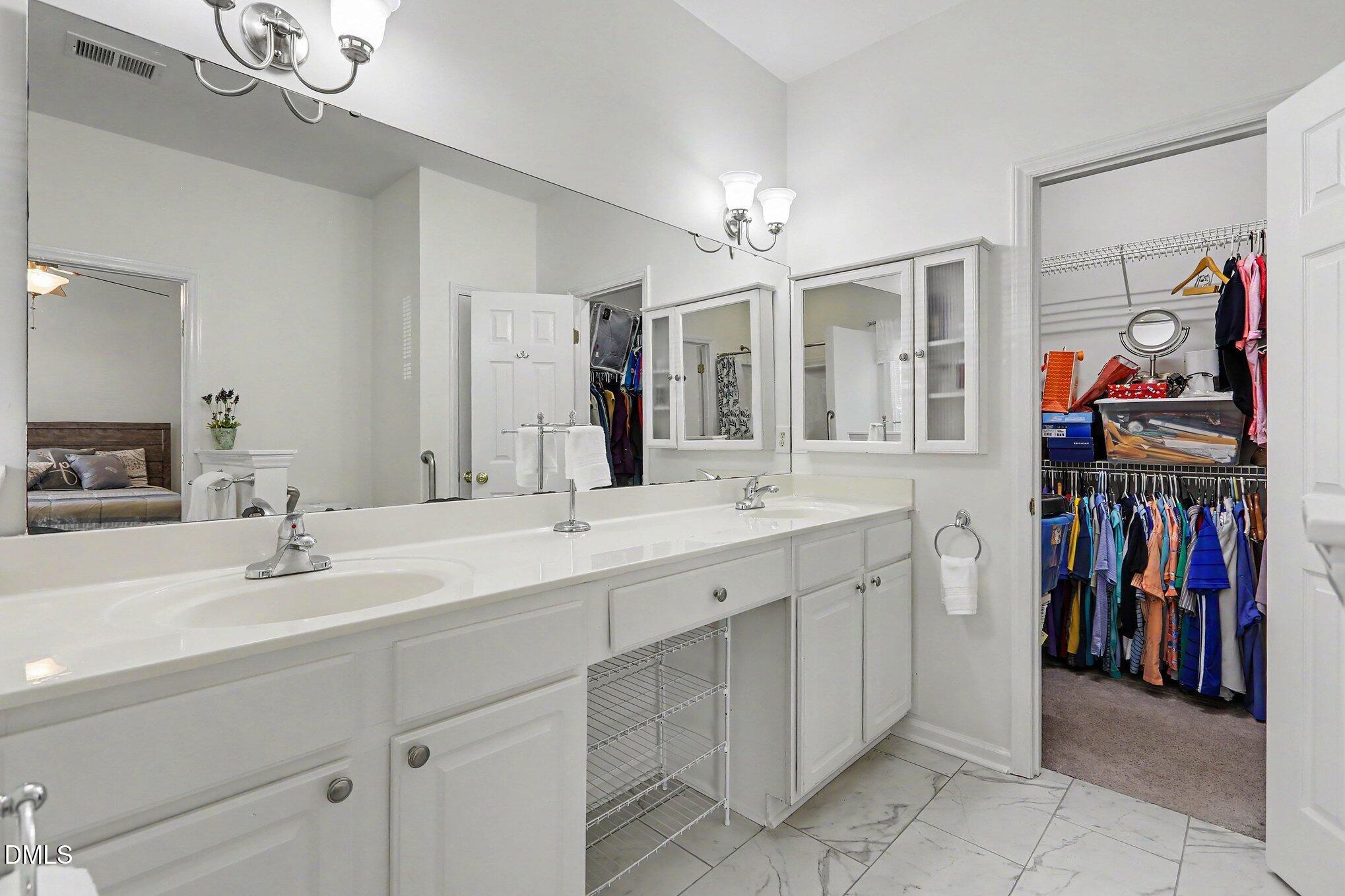 511 Glenolden Court Property Photo 20