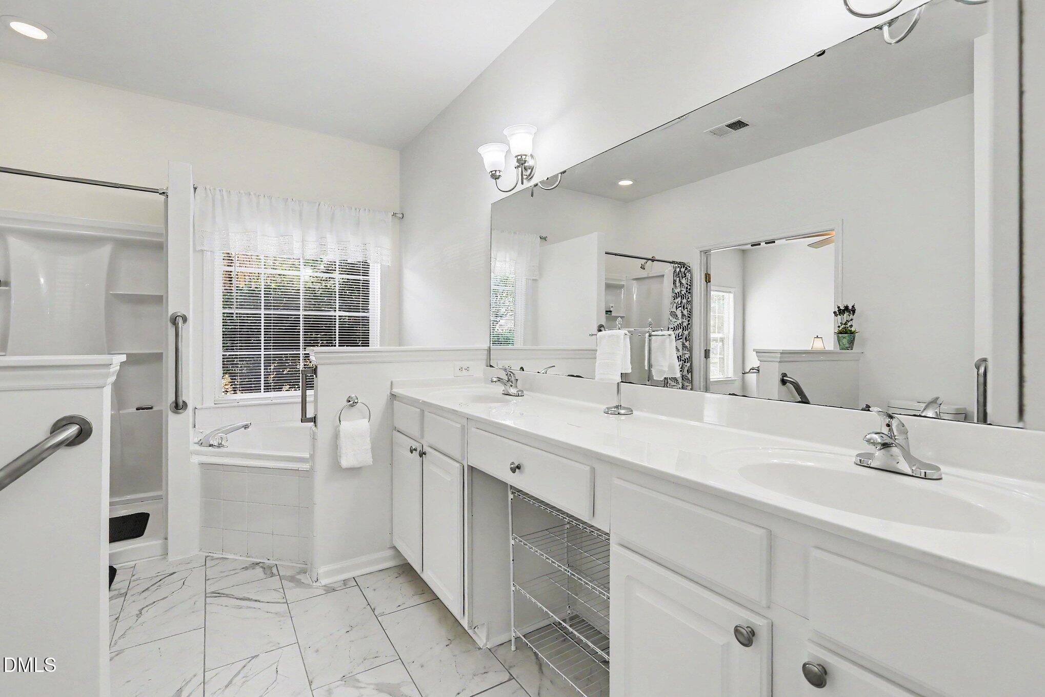 511 Glenolden Court Property Photo 22