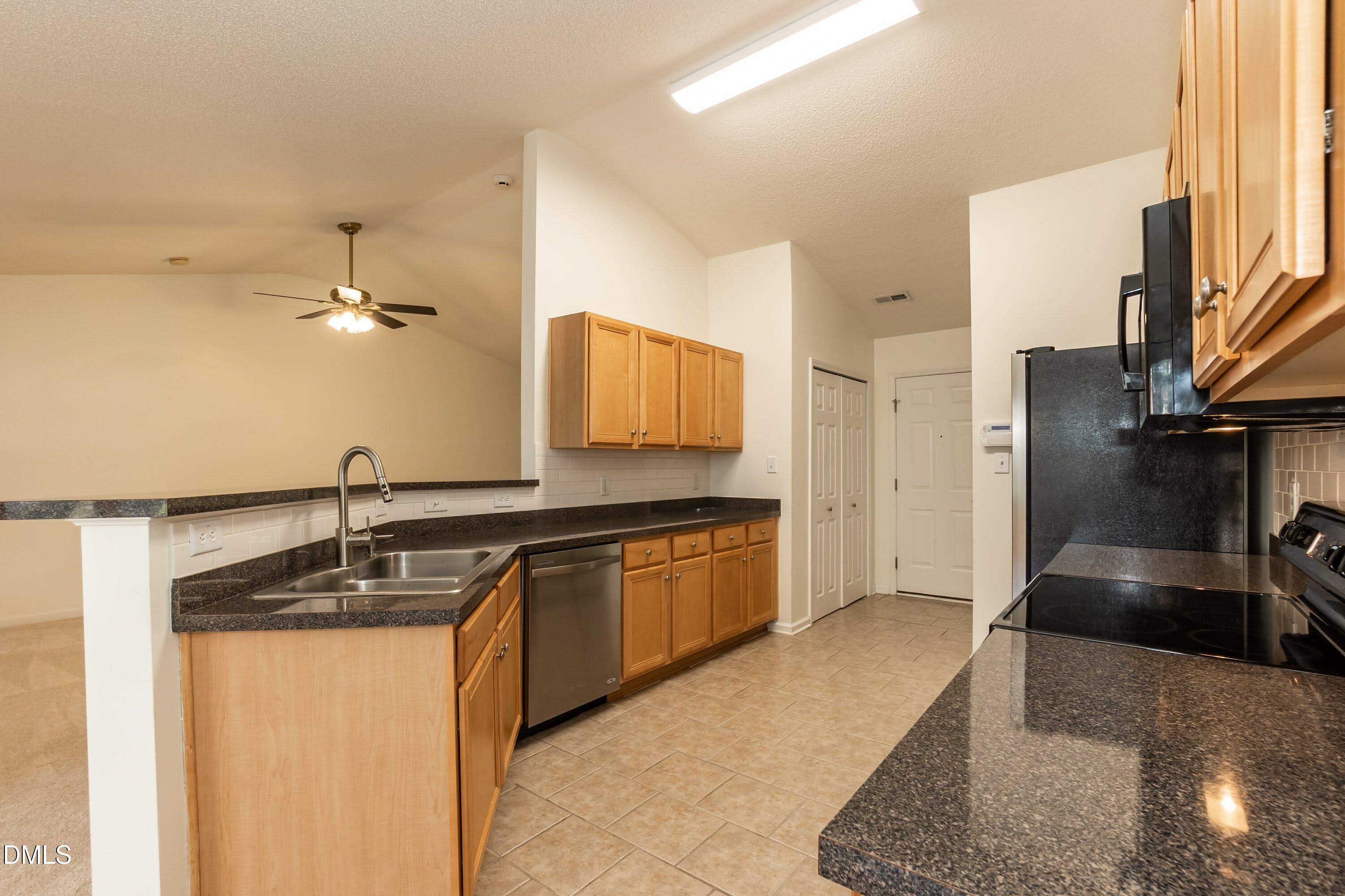 5412 Alafia Court Property Photo 11