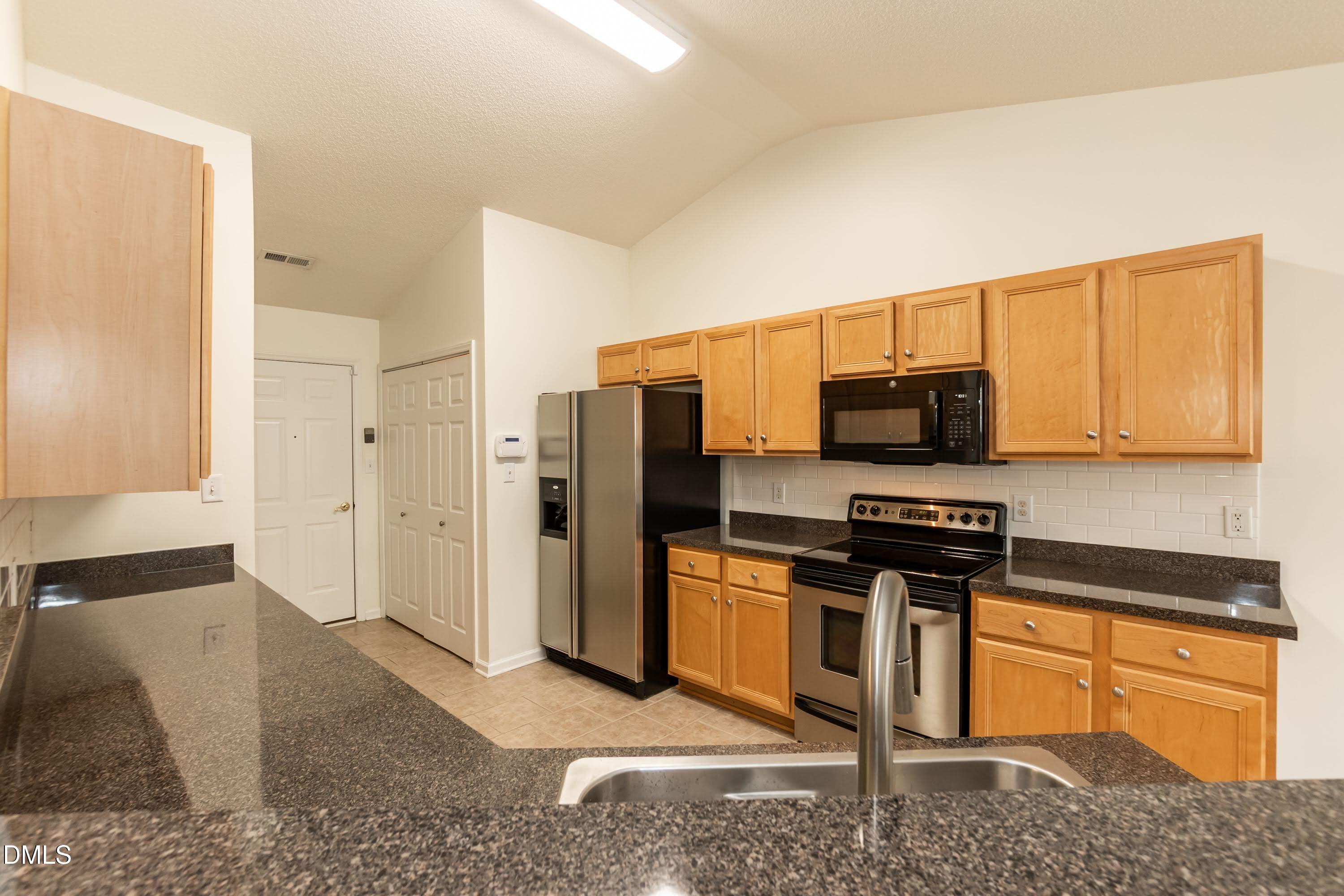 5412 Alafia Court Property Photo 13