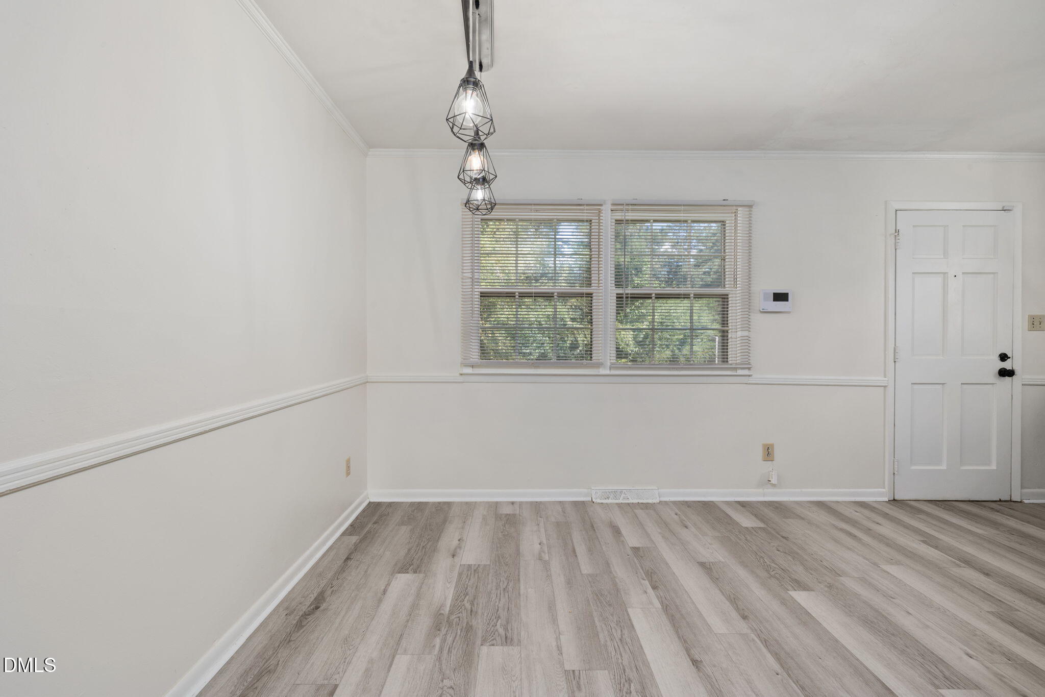 135 Emerald Circle Property Photo 6