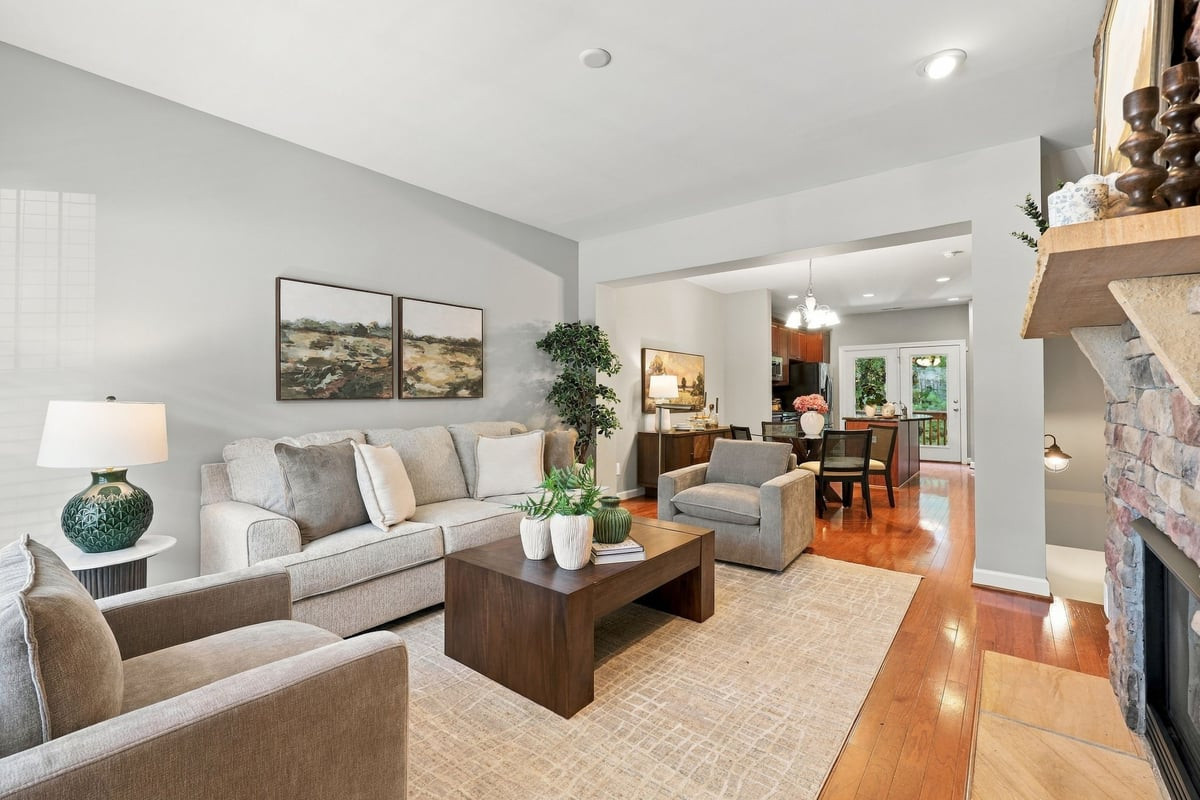 8818 Orchard Grove Way Property Photo 4