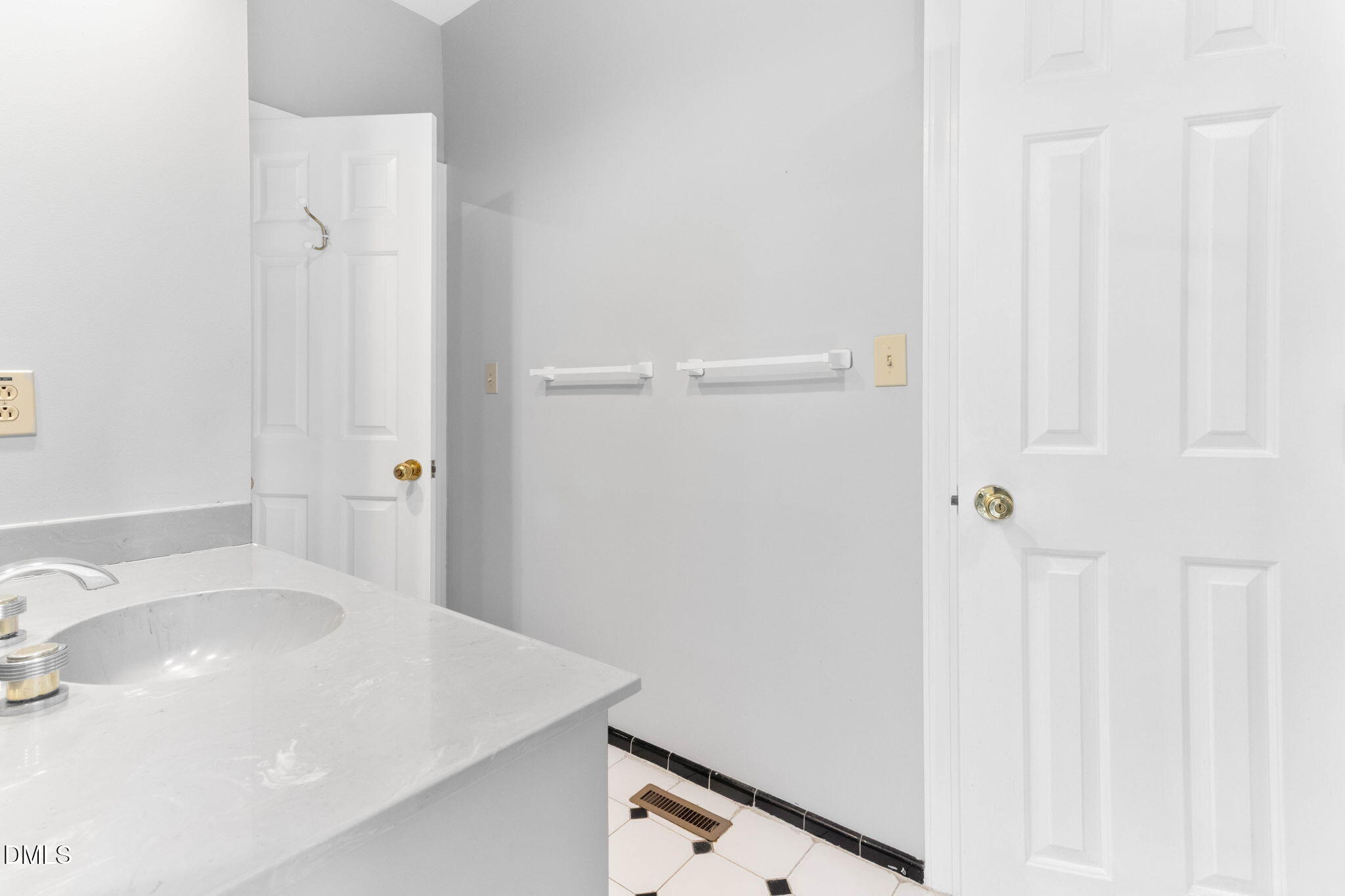 4205 Swarthmore Road Property Photo 46