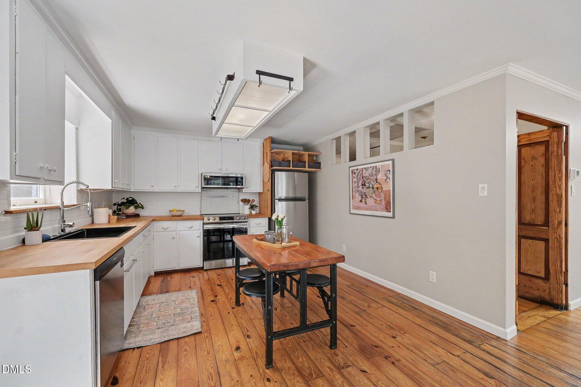 603 Smith Level Road Property Photo 8