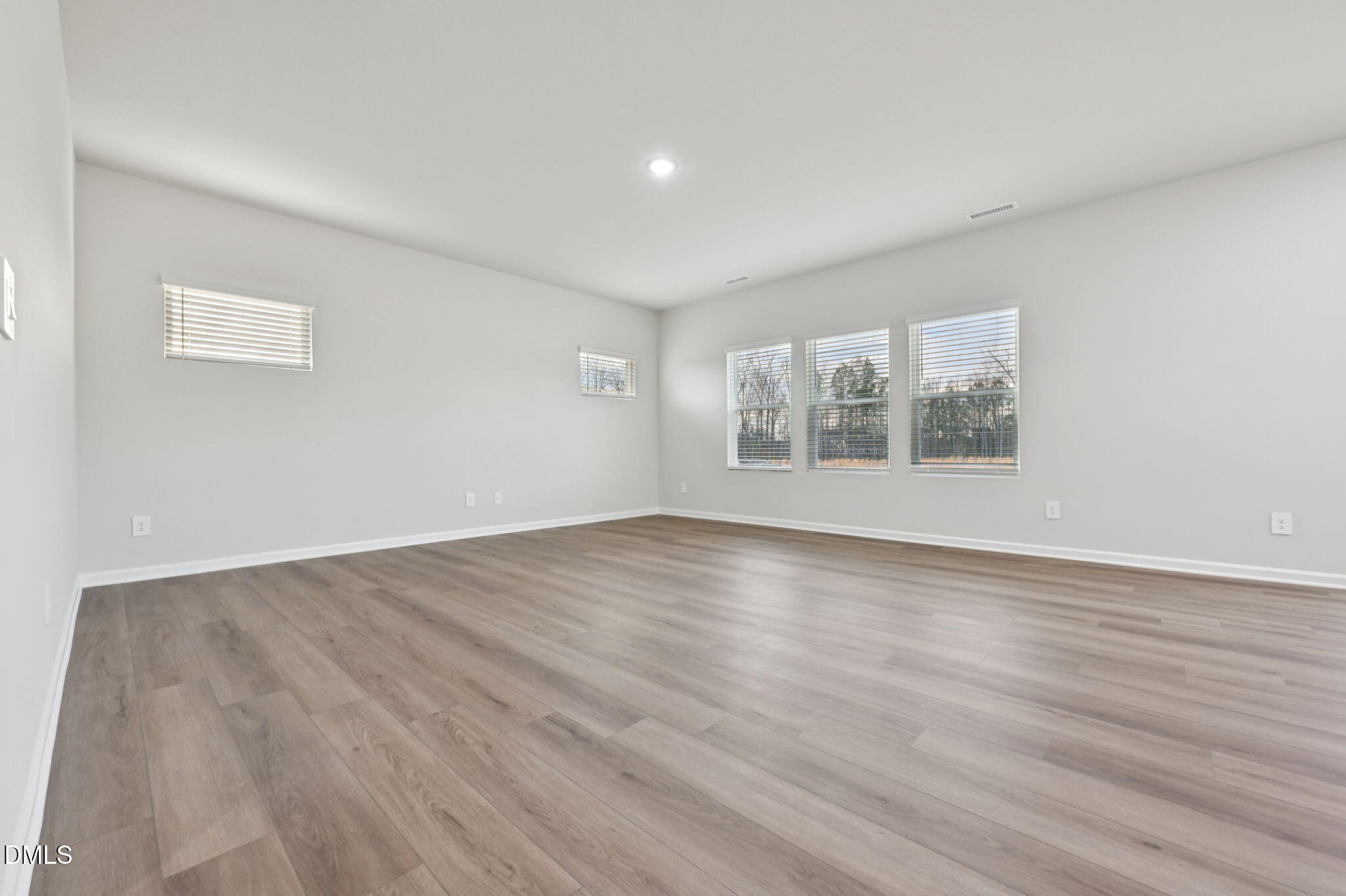 400 Karlov Road Property Photo 8