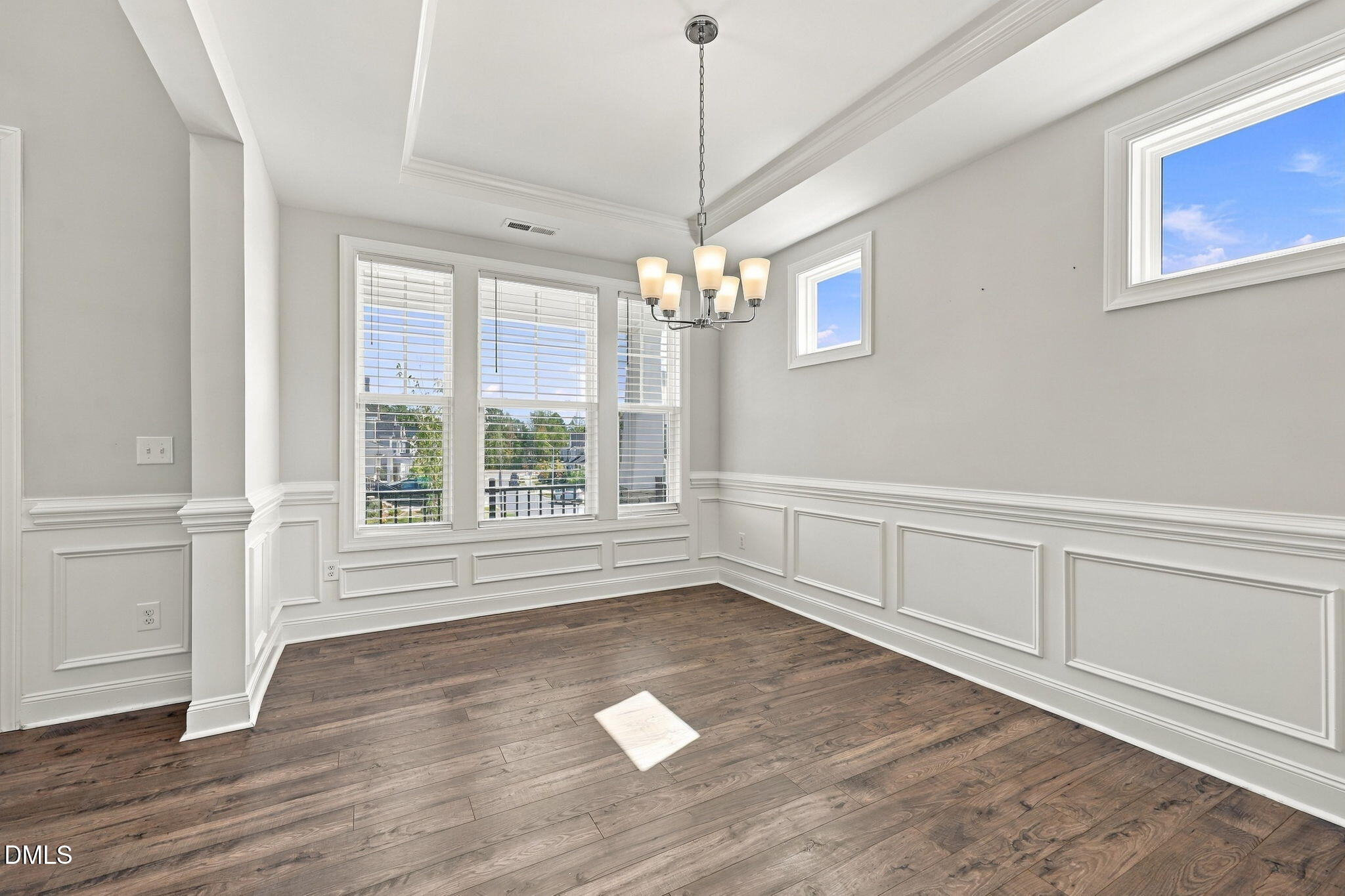 401 Edison Rail Lane Property Photo 3