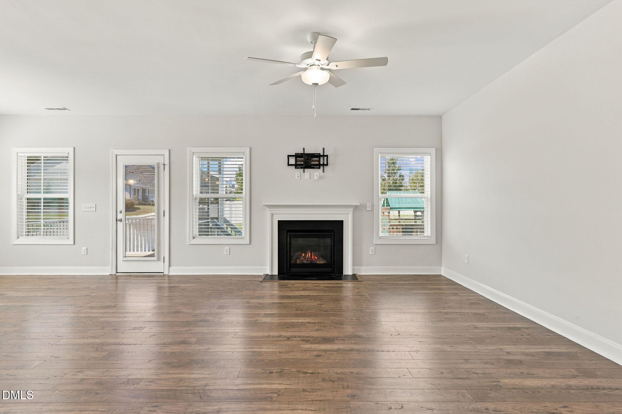 401 Edison Rail Lane Property Photo 15
