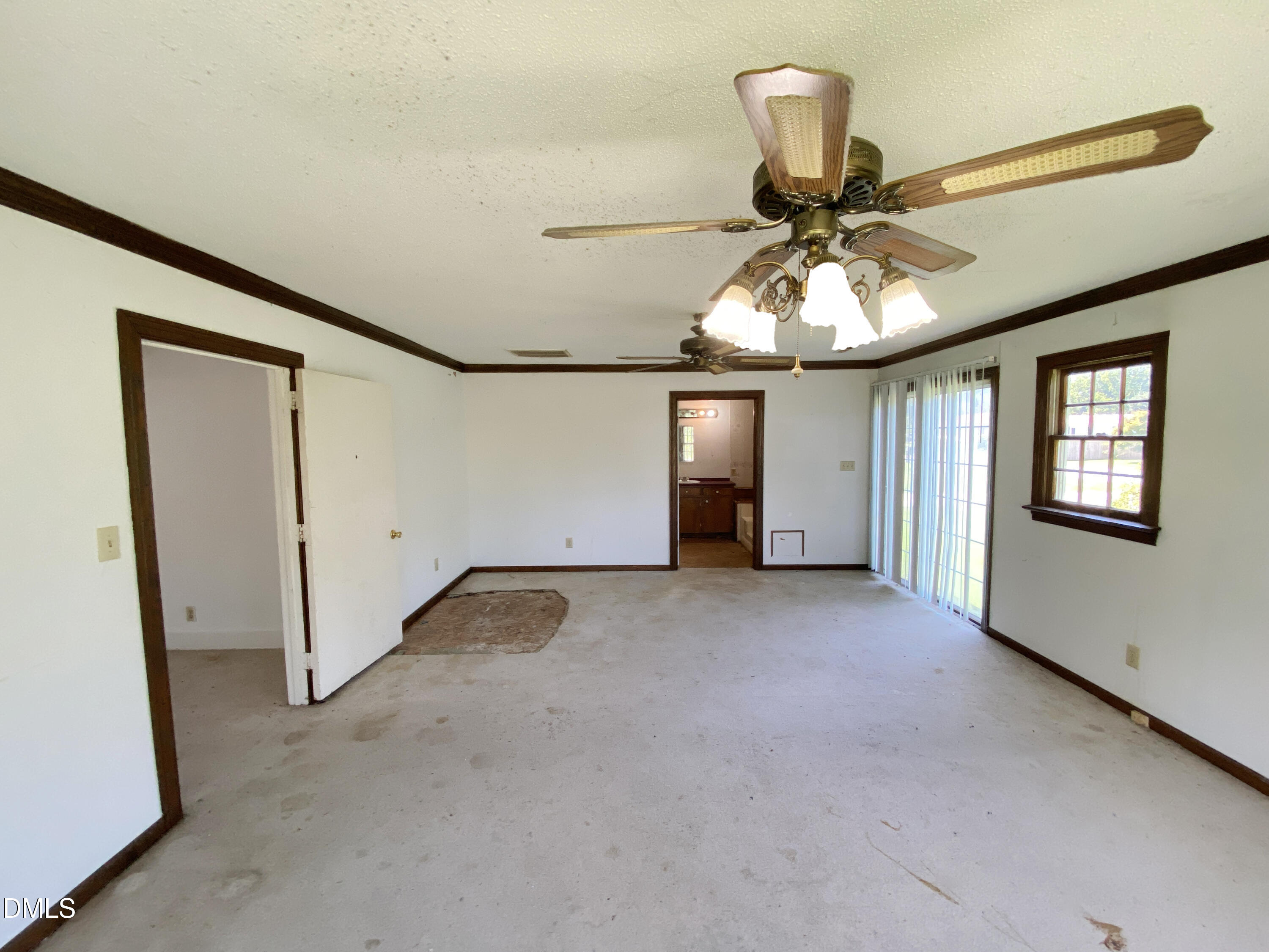 513 Pear Street Property Photo 9