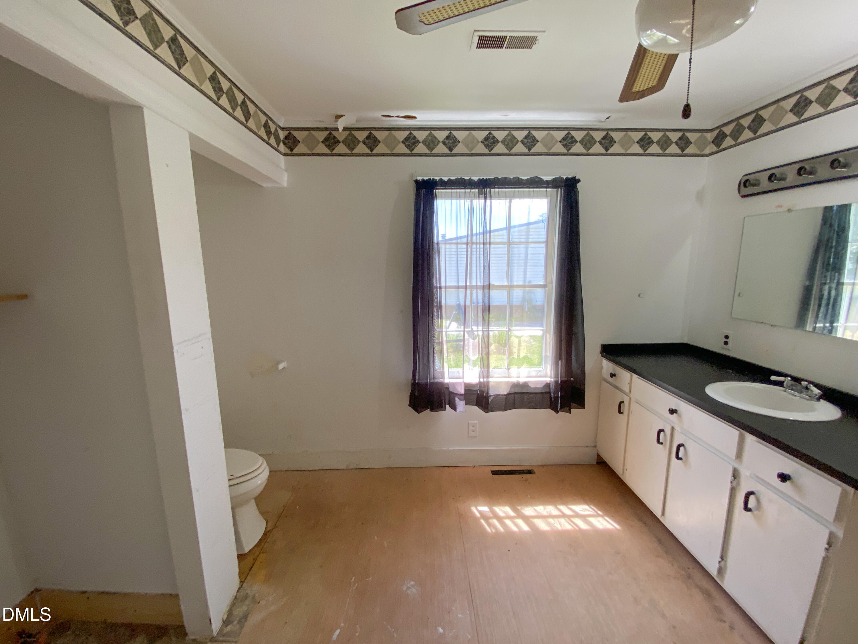513 Pear Street Property Photo 17
