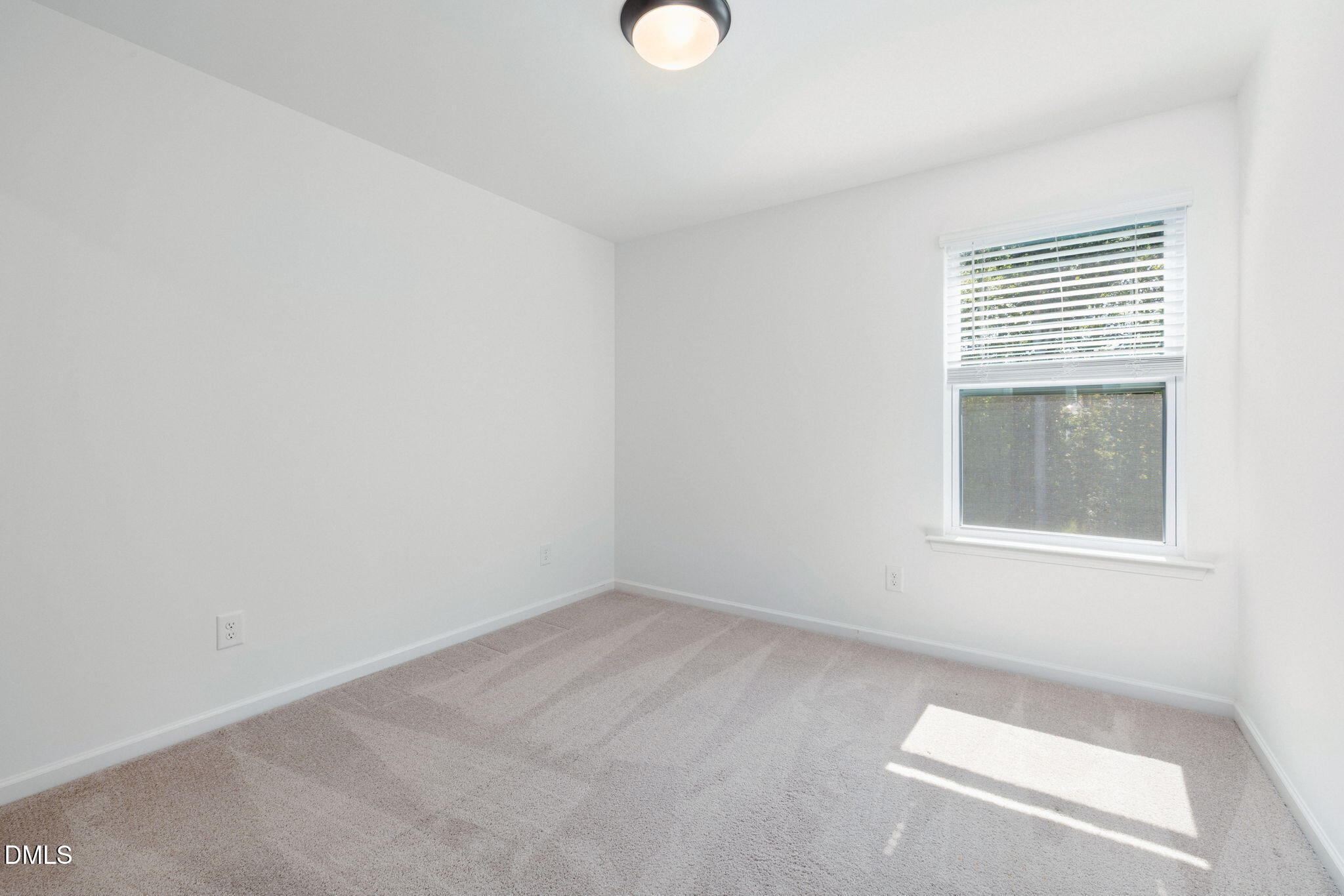 479 Curling Crk Drive Property Photo 34