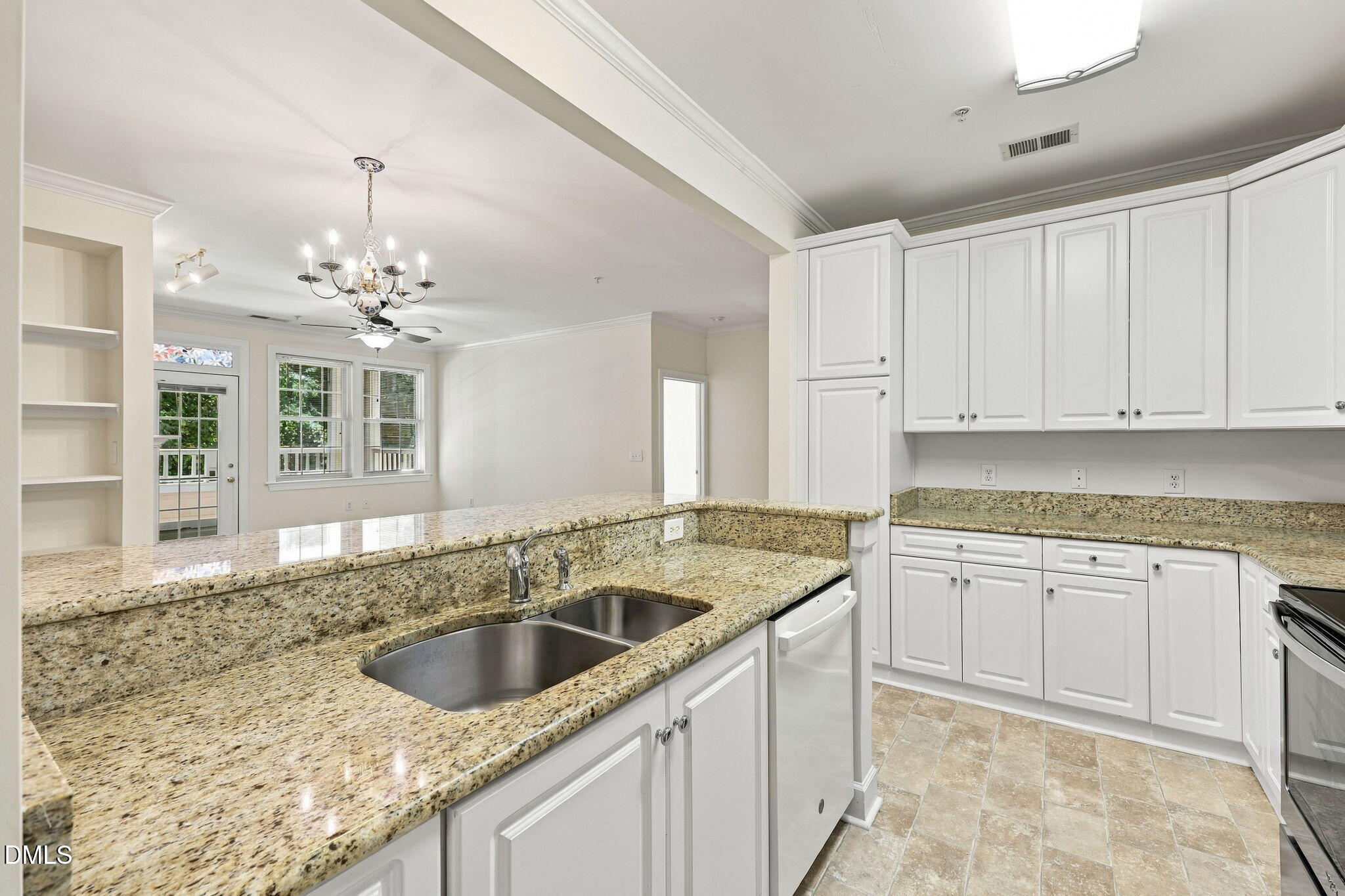 100 Northbrook Drive 206 Property Photo 17