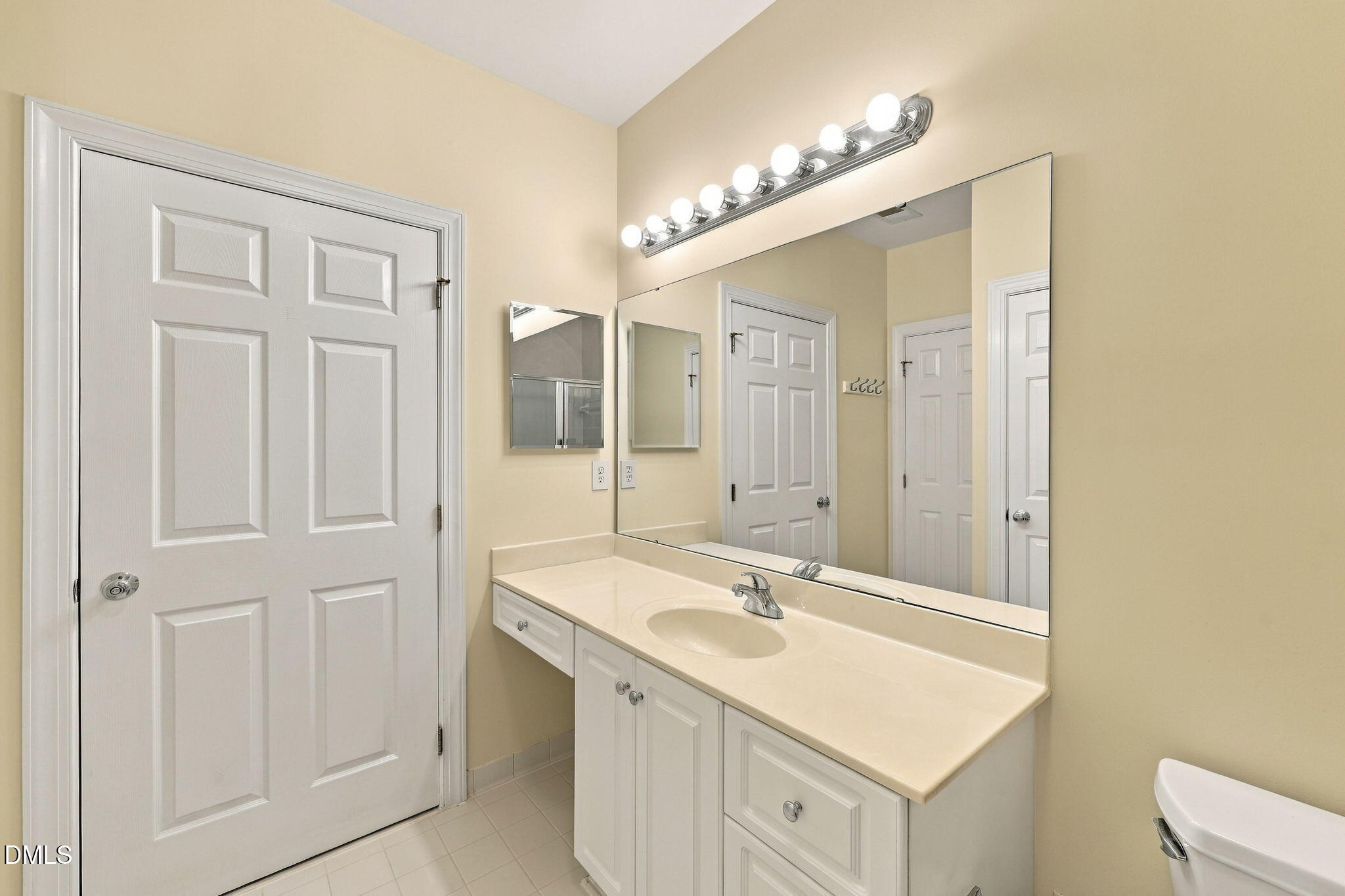 100 Northbrook Drive 206 Property Photo 45