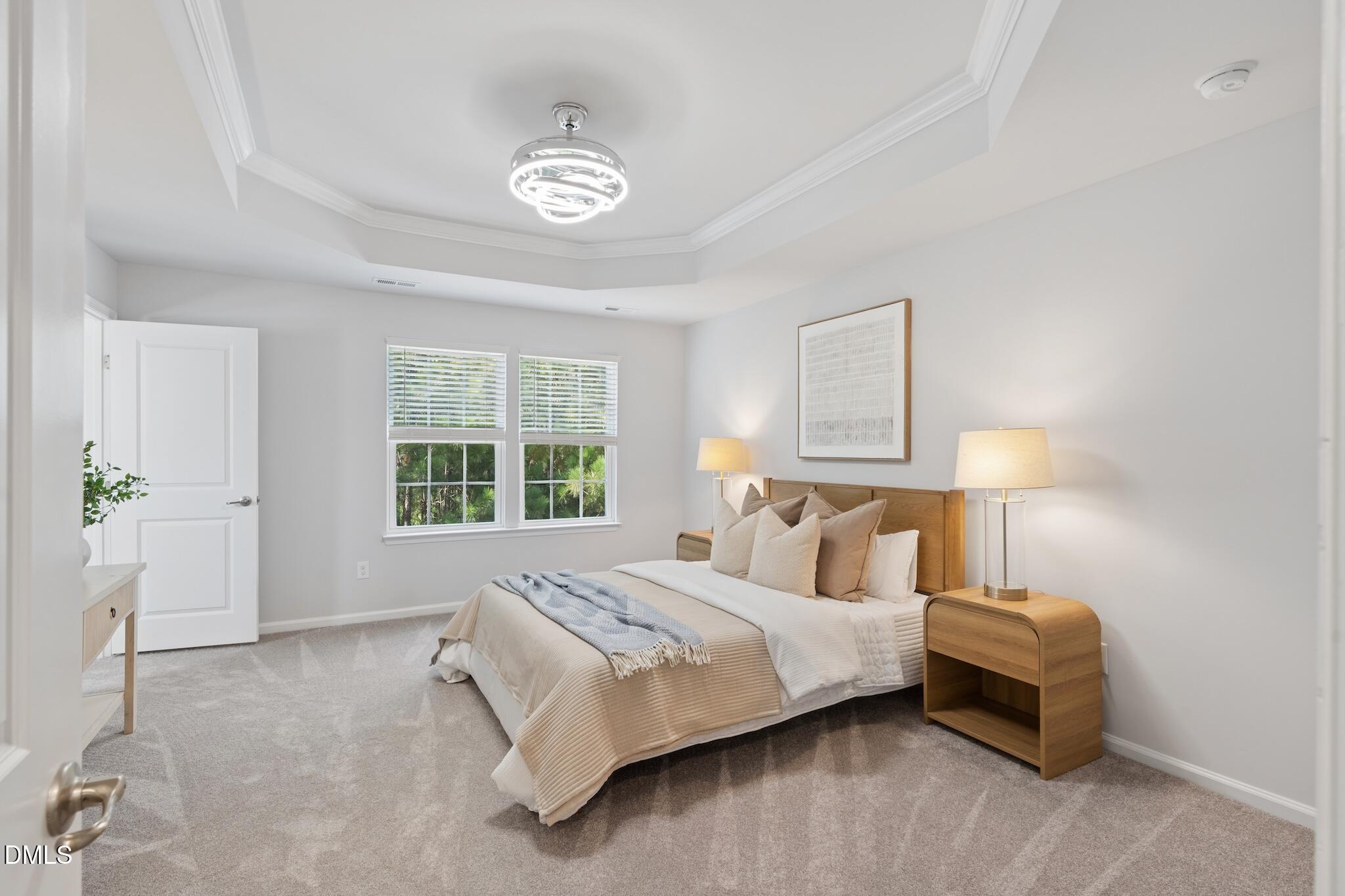 415 Cross Country Way Property Photo 4