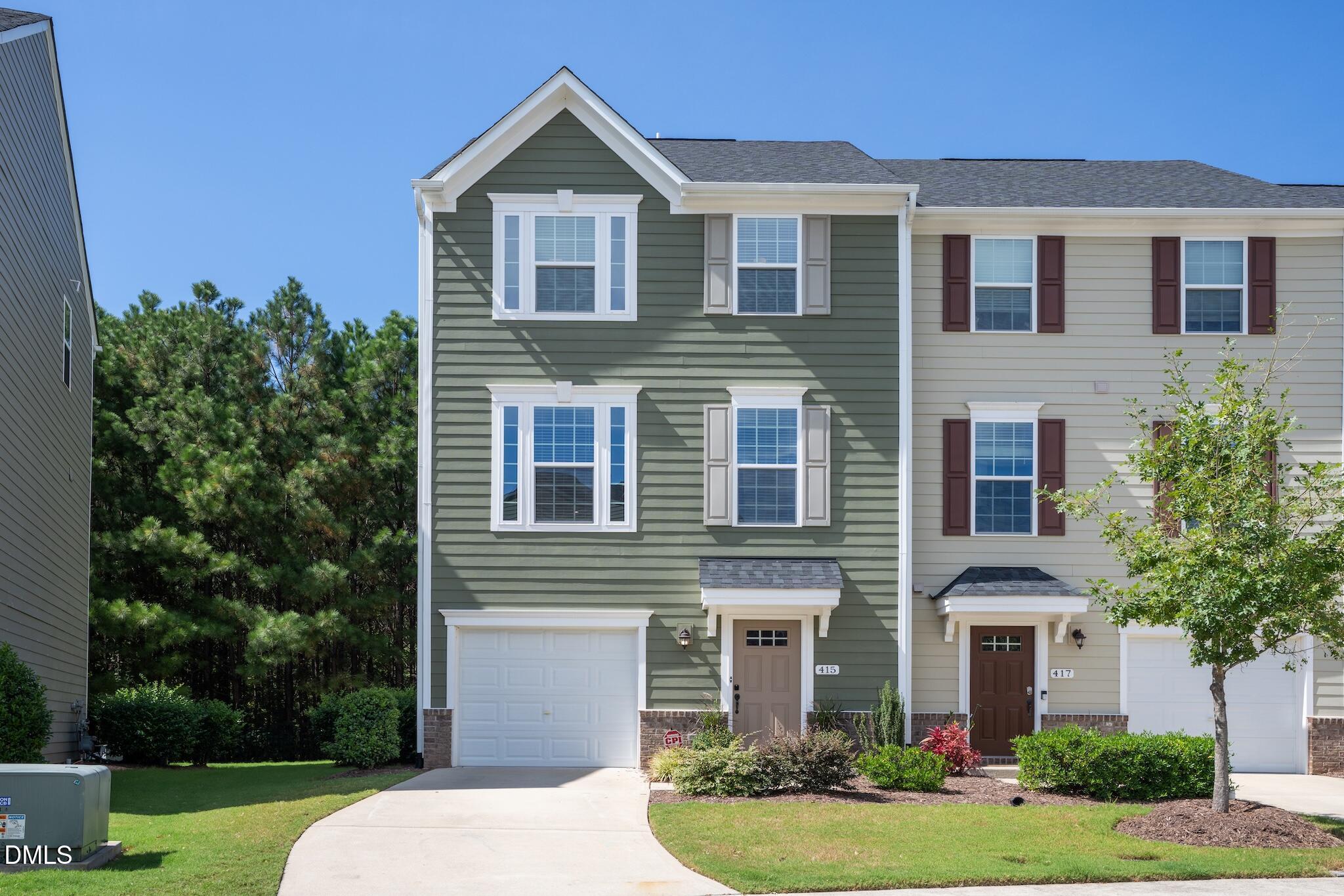 415 Cross Country Way Property Photo 6