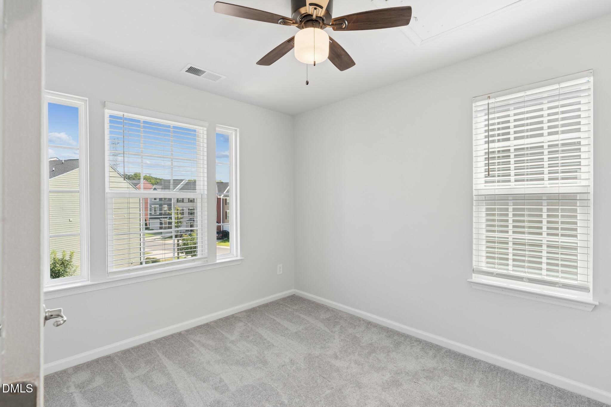 415 Cross Country Way Property Photo 21