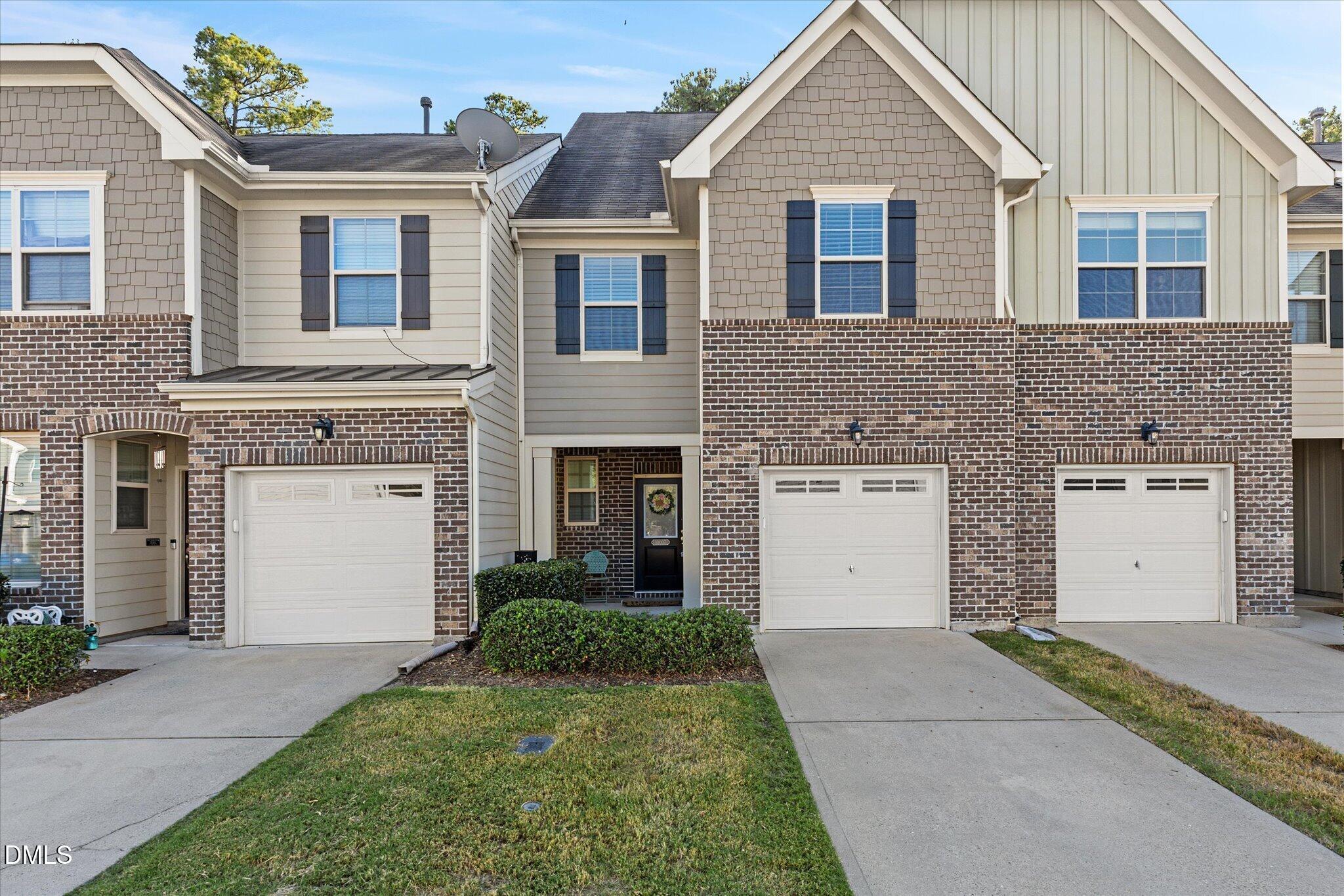 10007 Lynnberry Place Property Photo 1