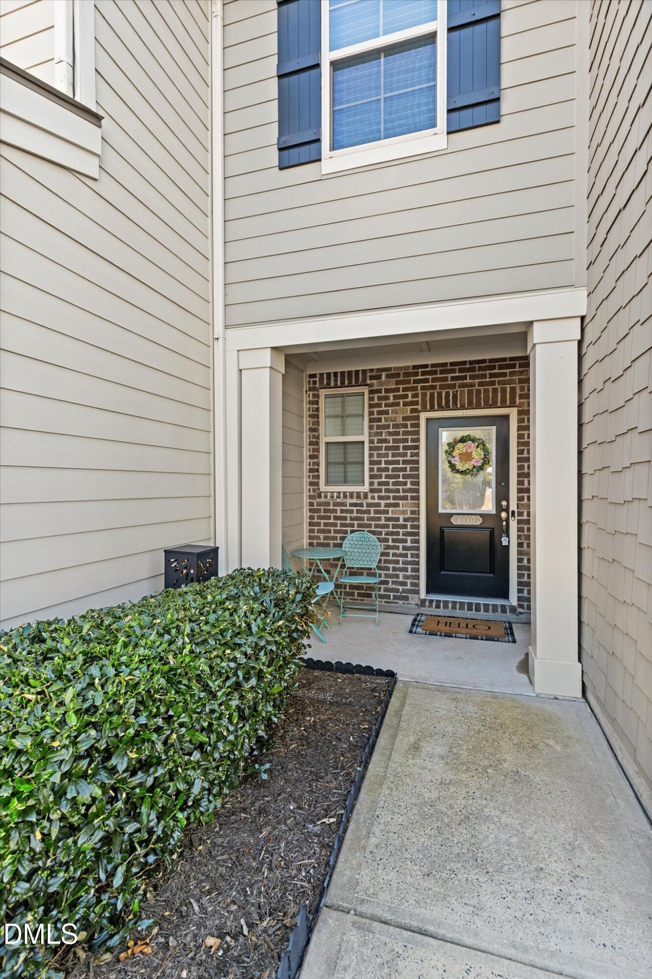 10007 Lynnberry Place Property Photo 2
