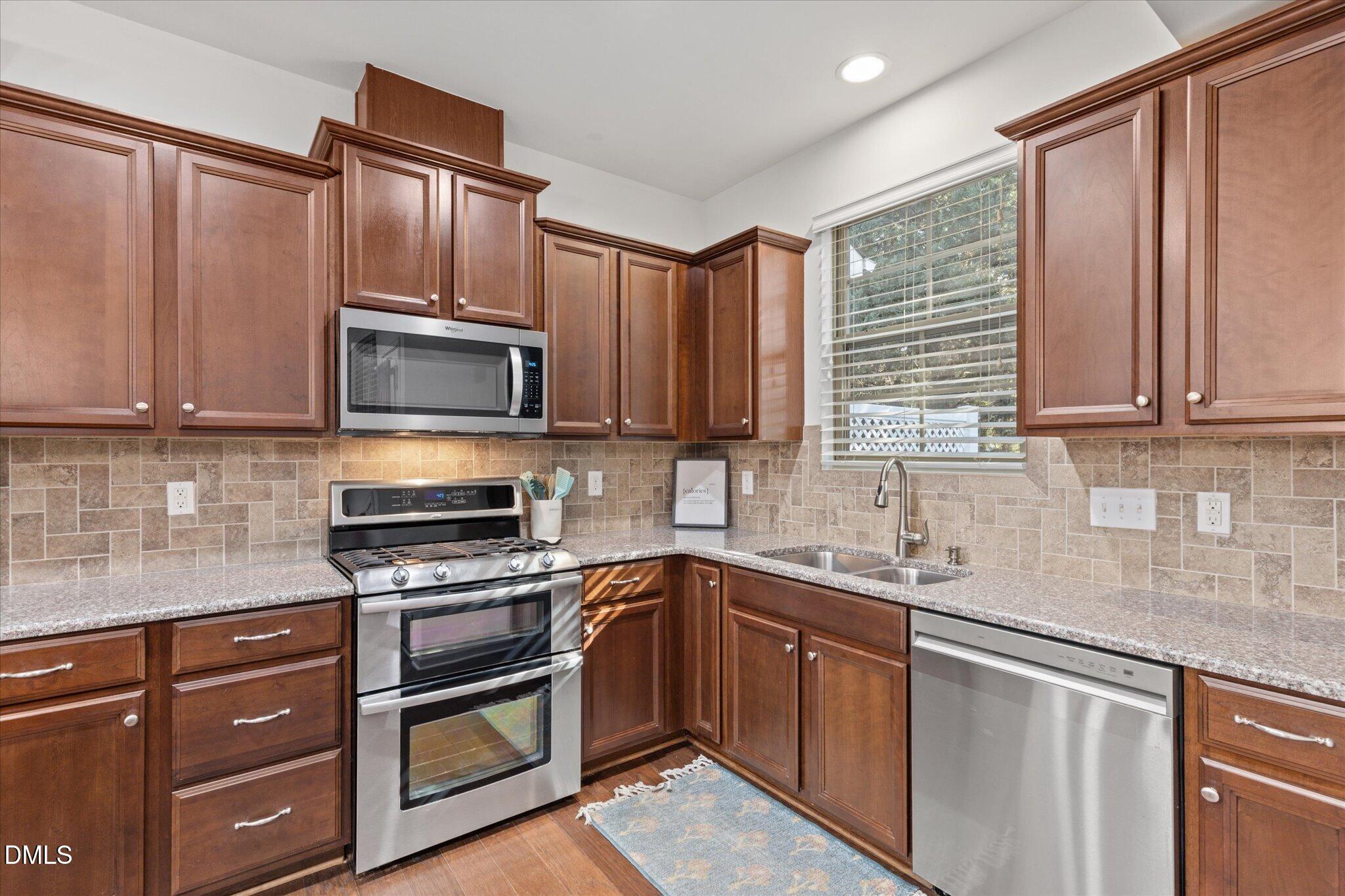 10007 Lynnberry Place Property Photo 11