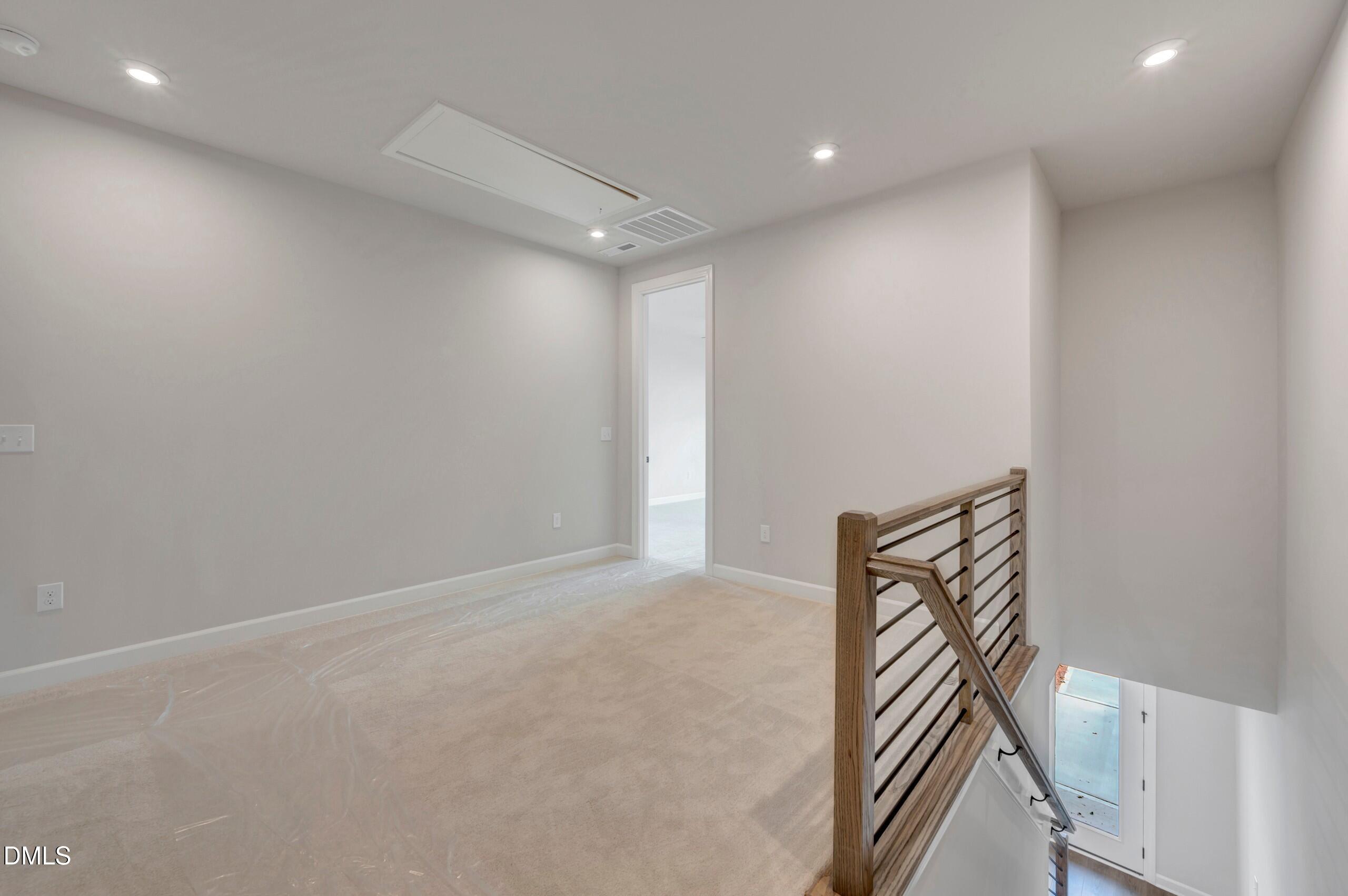 56 Wandering Way Property Photo 14