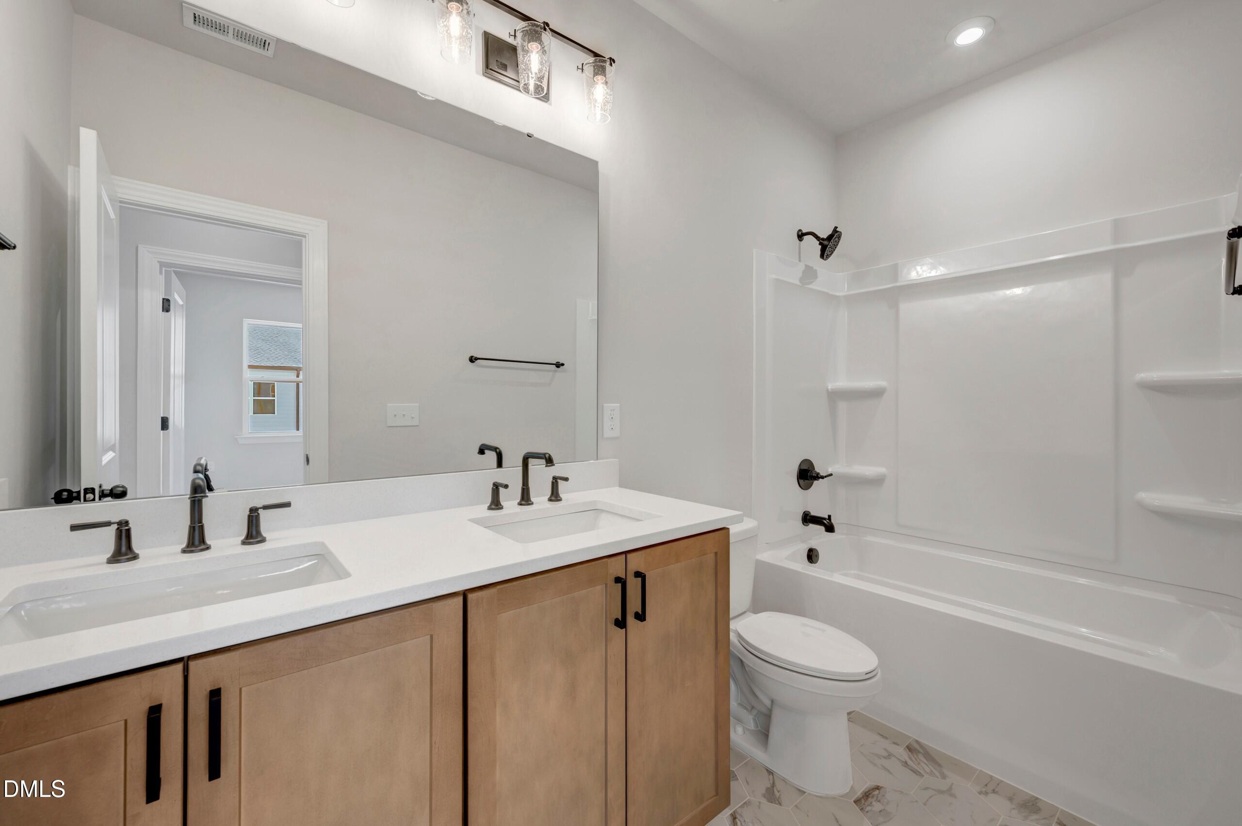 56 Wandering Way Property Photo 32