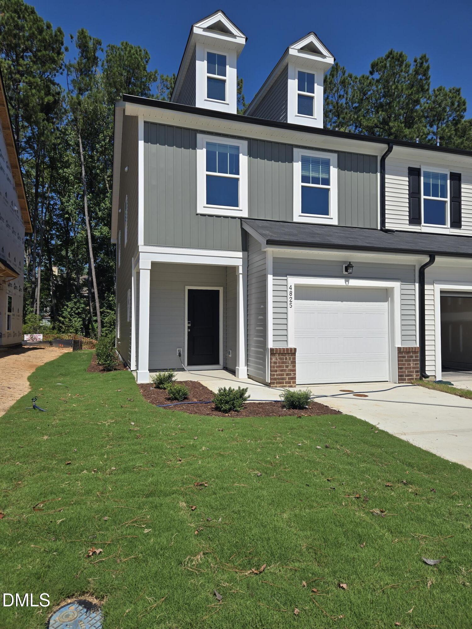 4825 Salamander Court Property Photo 1