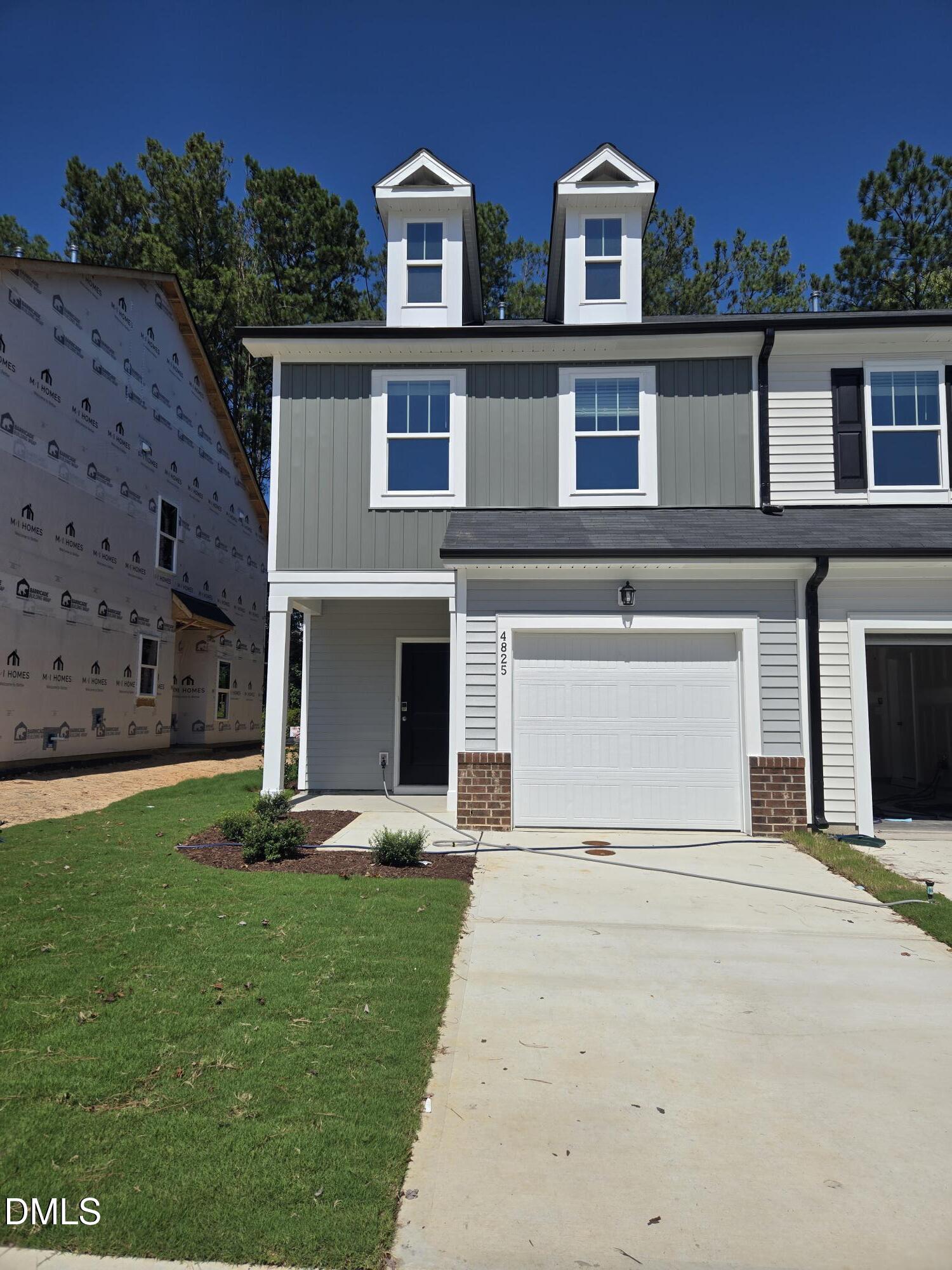 4825 Salamander Court Property Photo 2