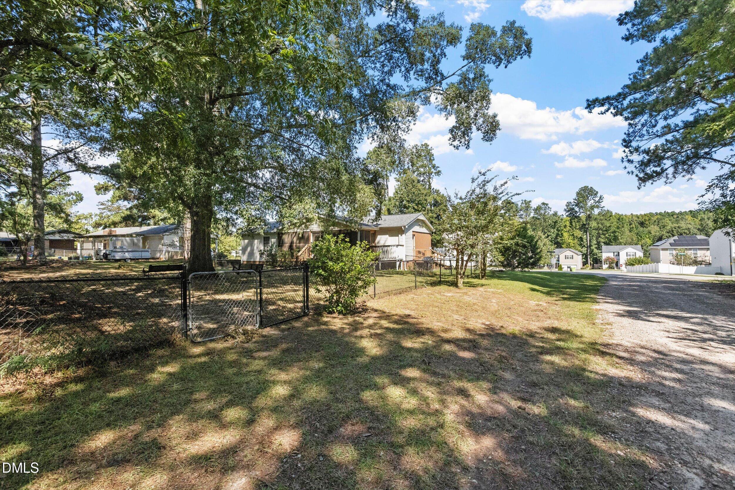 105 Stratford Drive Property Photo 32