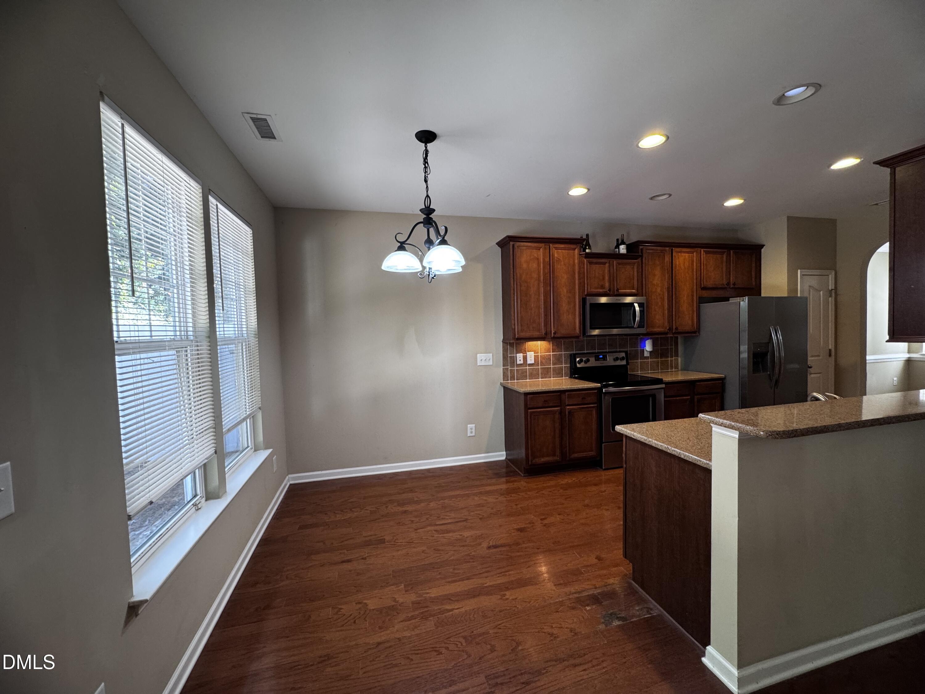 223 Churchview Street Property Photo 3