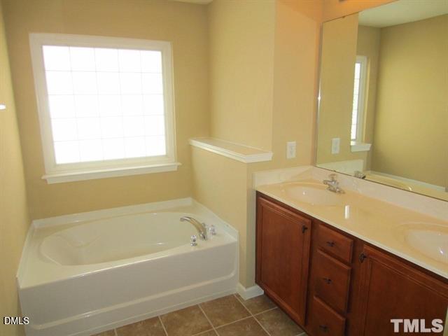 223 Churchview Street Property Photo 8