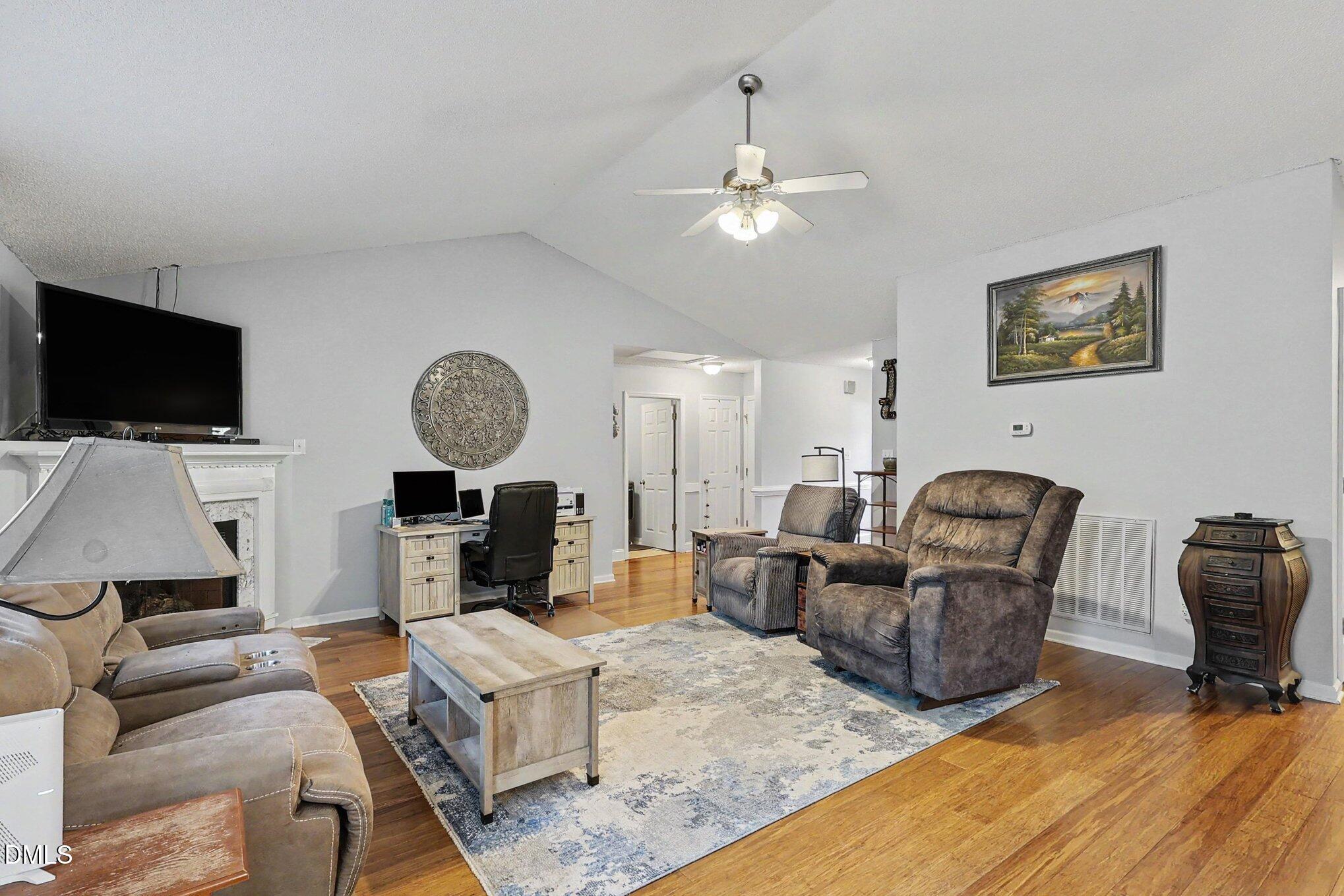 326 Wagon Trail Property Photo 2