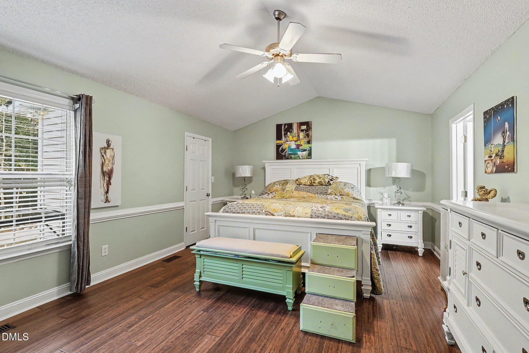 326 Wagon Trail Property Photo 4