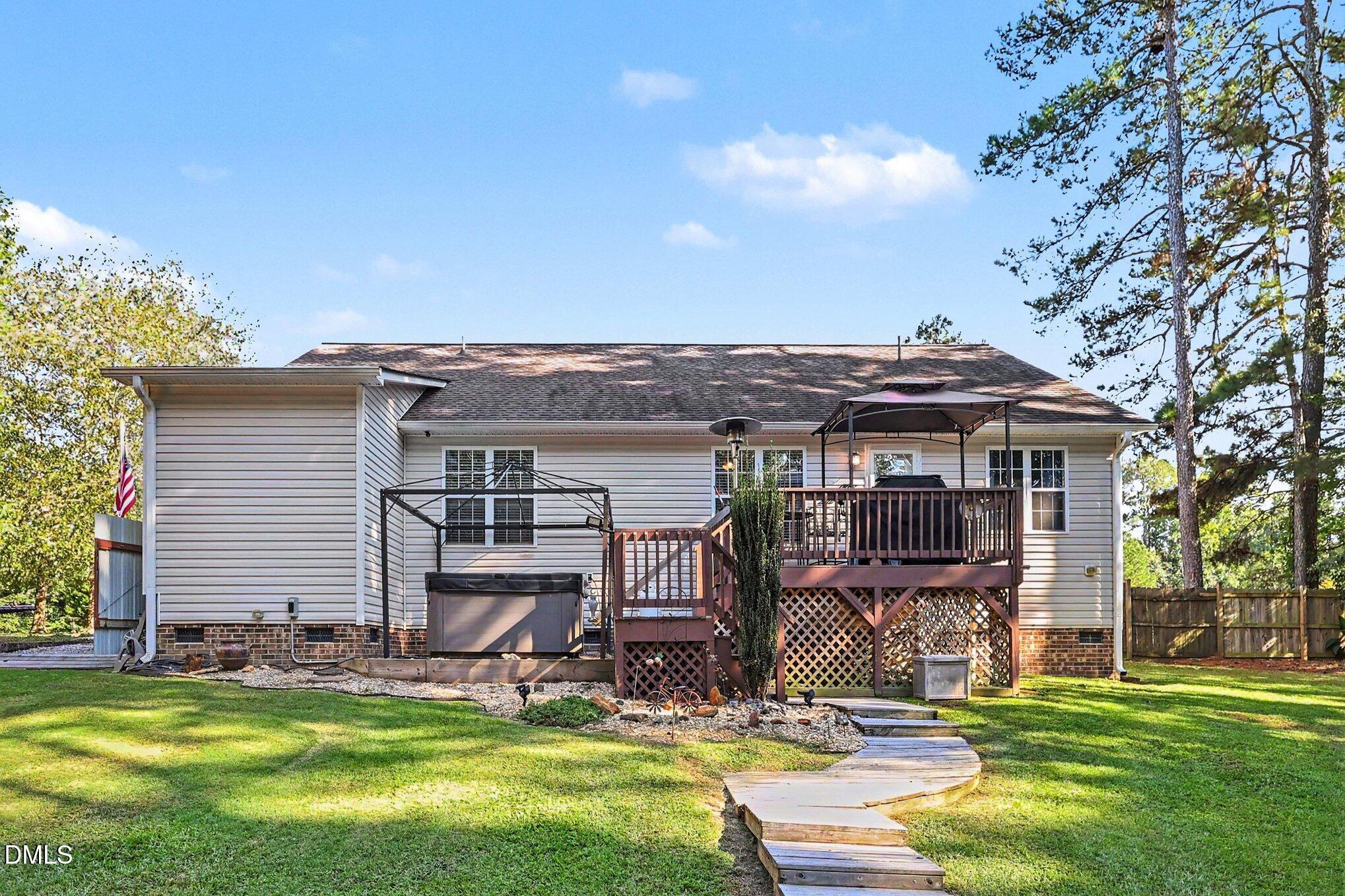 326 Wagon Trail Property Photo 5