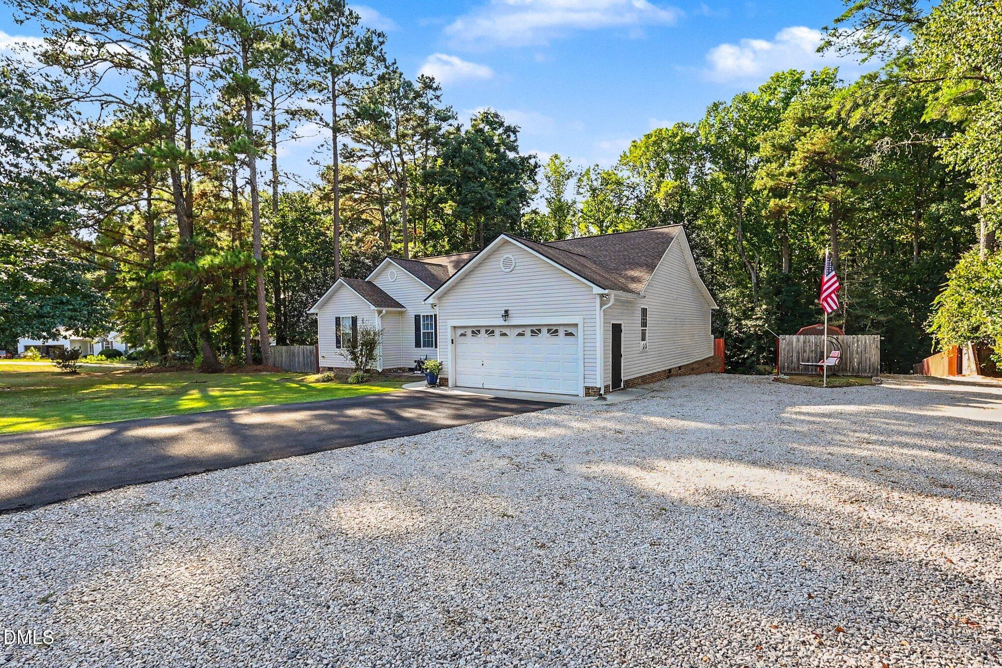 326 Wagon Trail Property Photo 7
