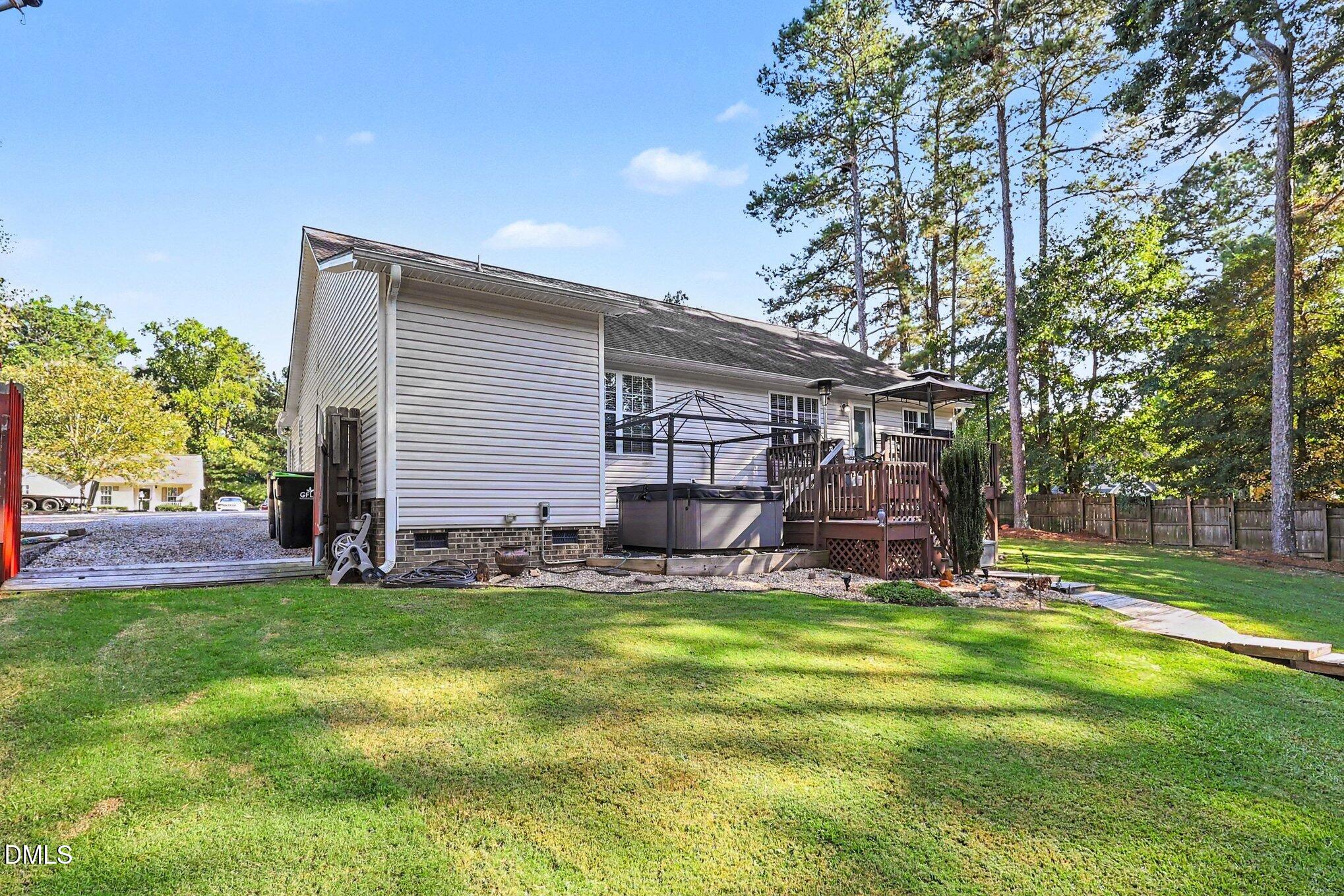 326 Wagon Trail Property Photo 22