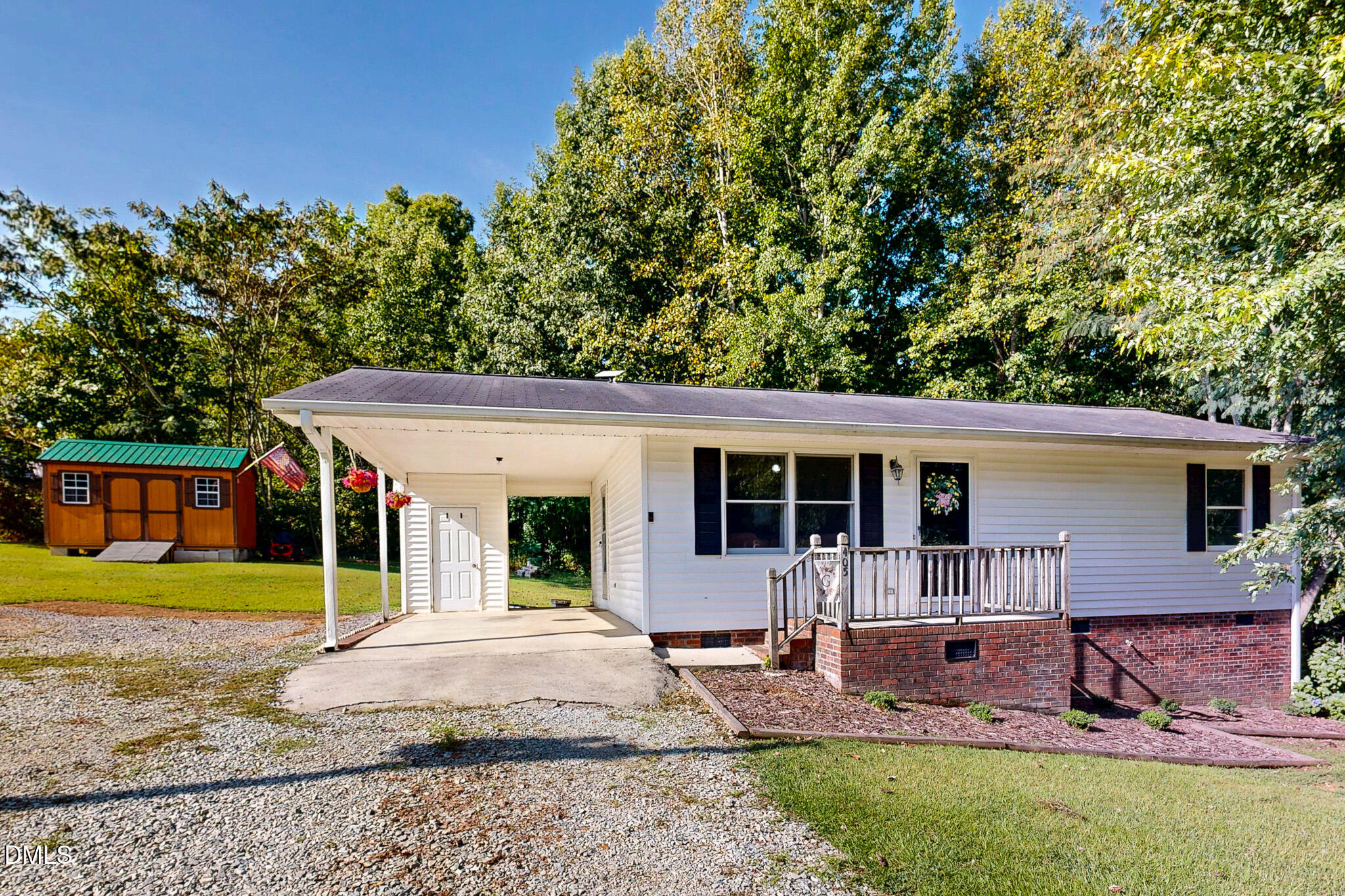 405 Marvin Gill Road Property Photo 1
