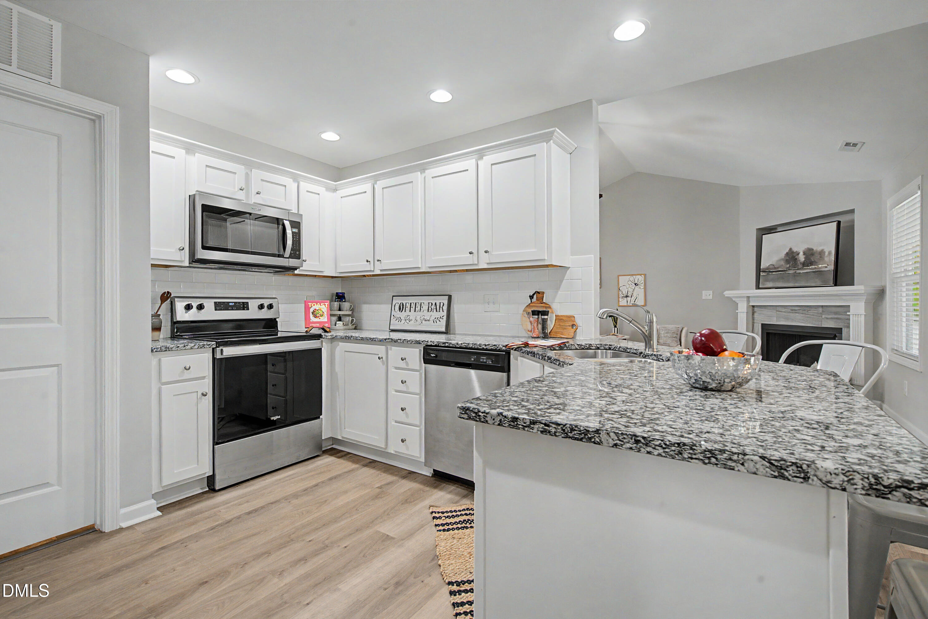 53 Voyage Circle Property Photo 9