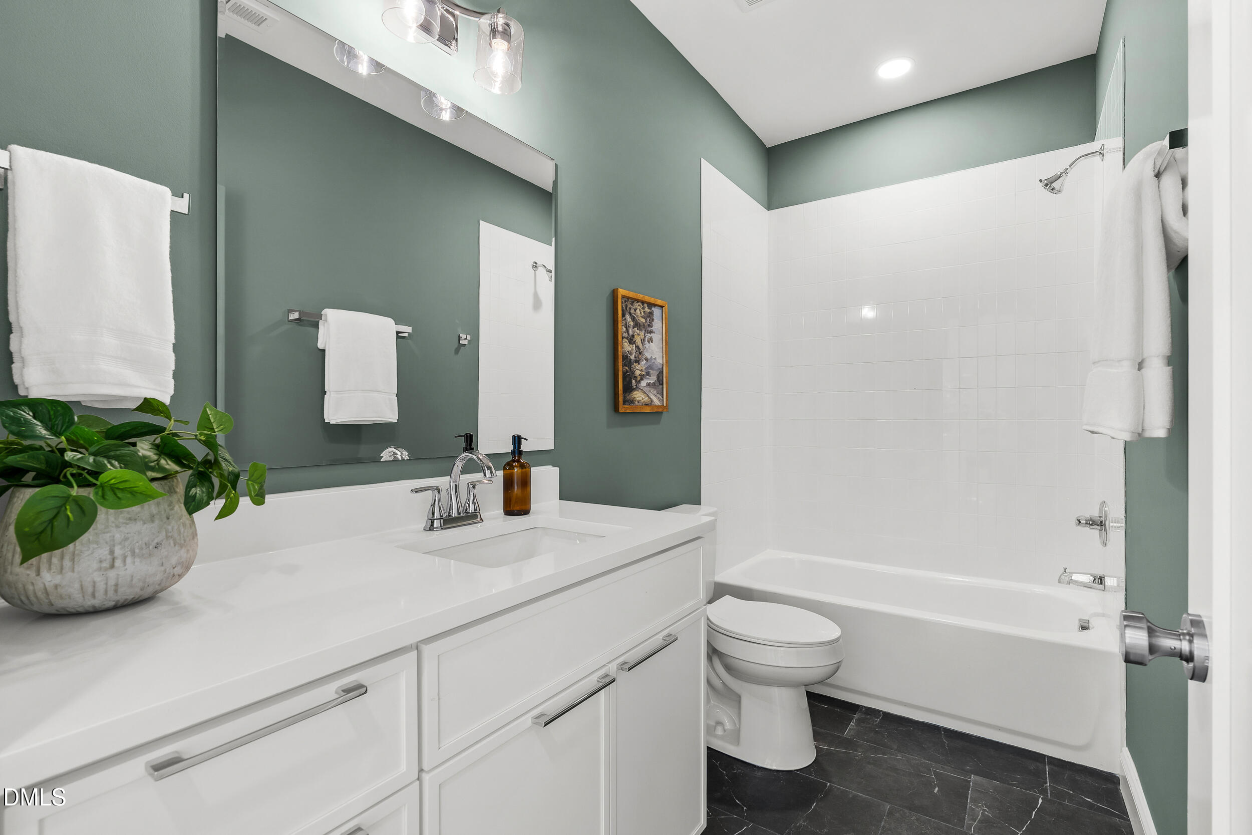 2626 Harvard Avenue C Property Photo 18