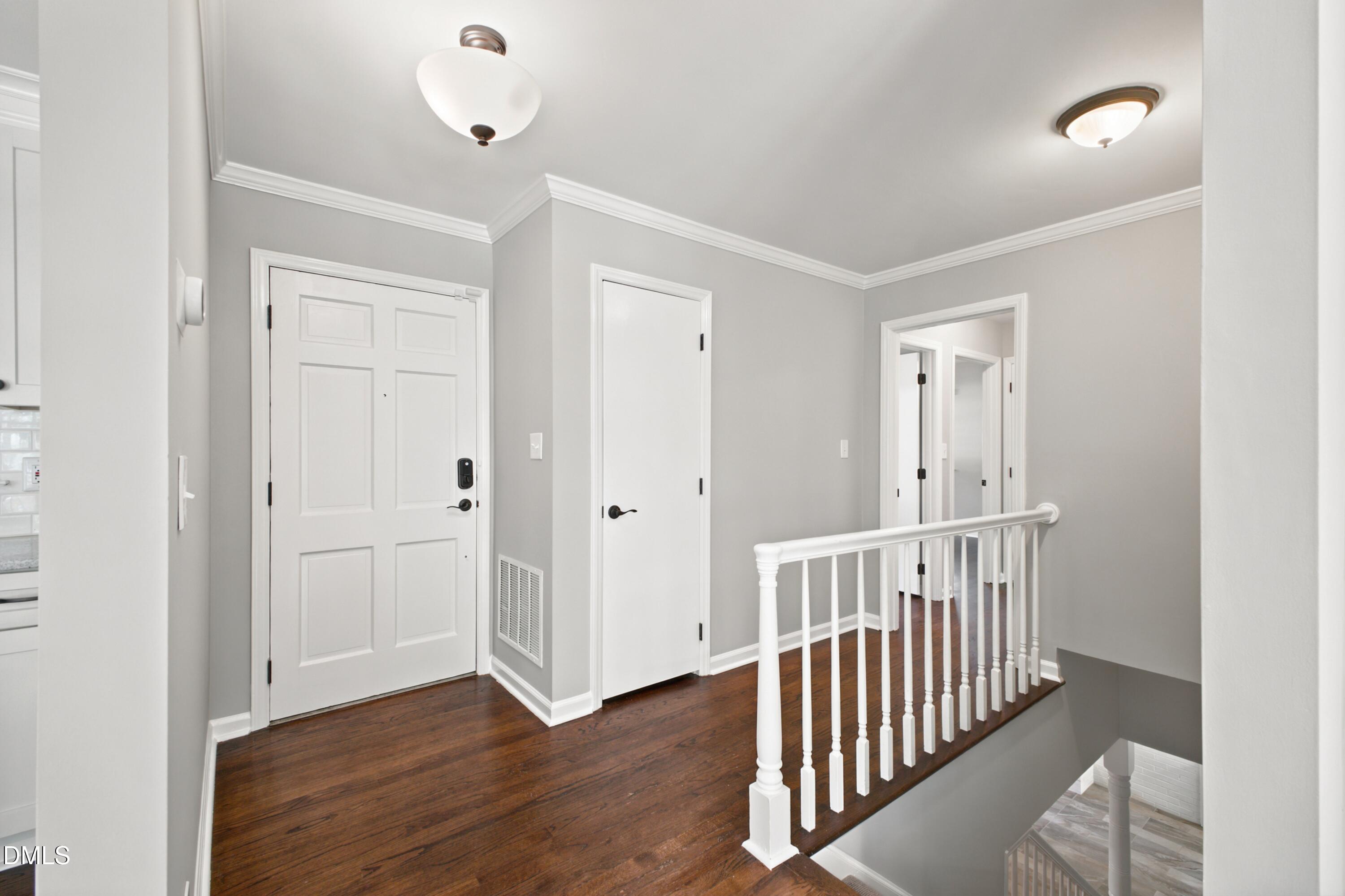 5008 N Glen Drive Property Photo 3