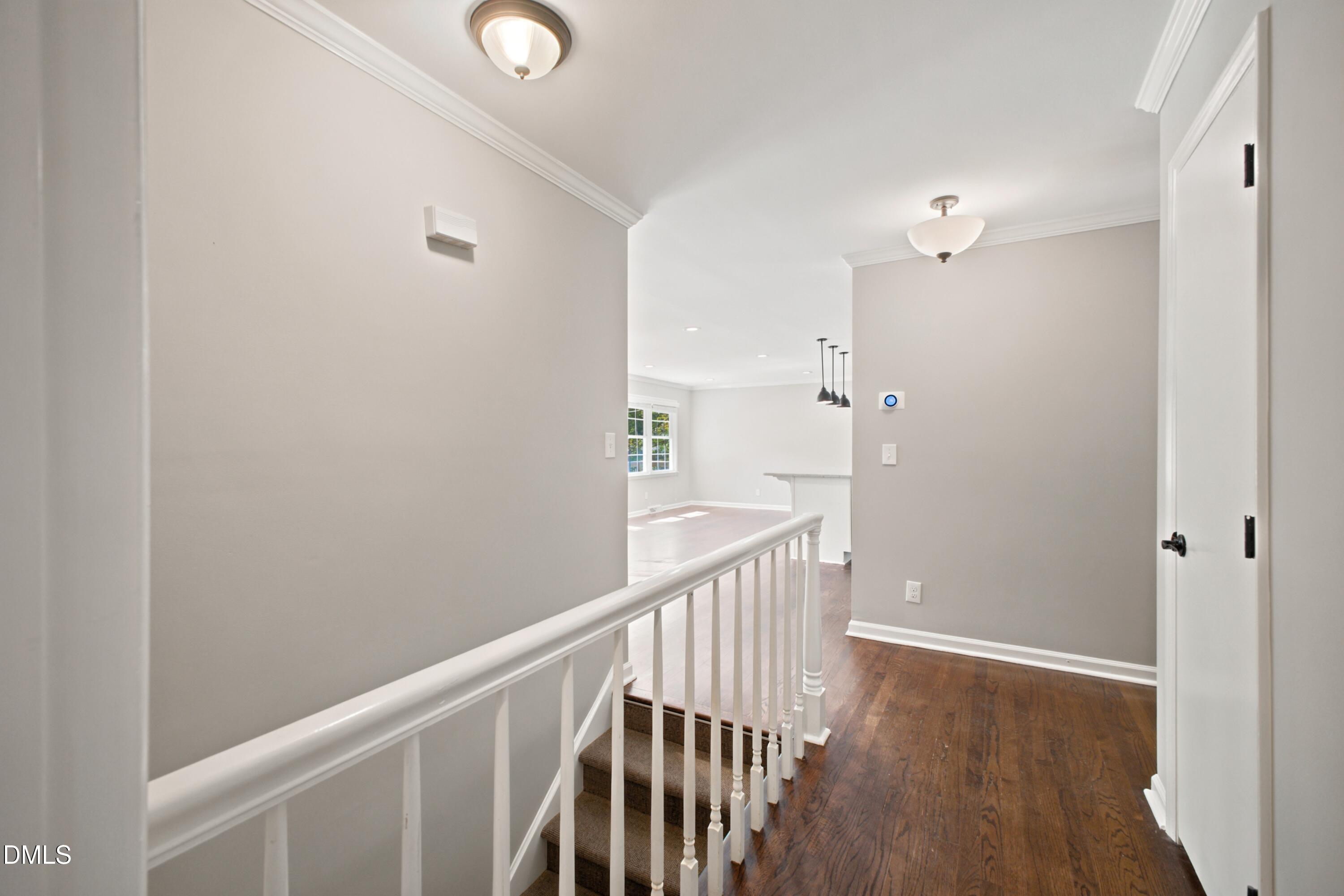 5008 N Glen Drive Property Photo 4
