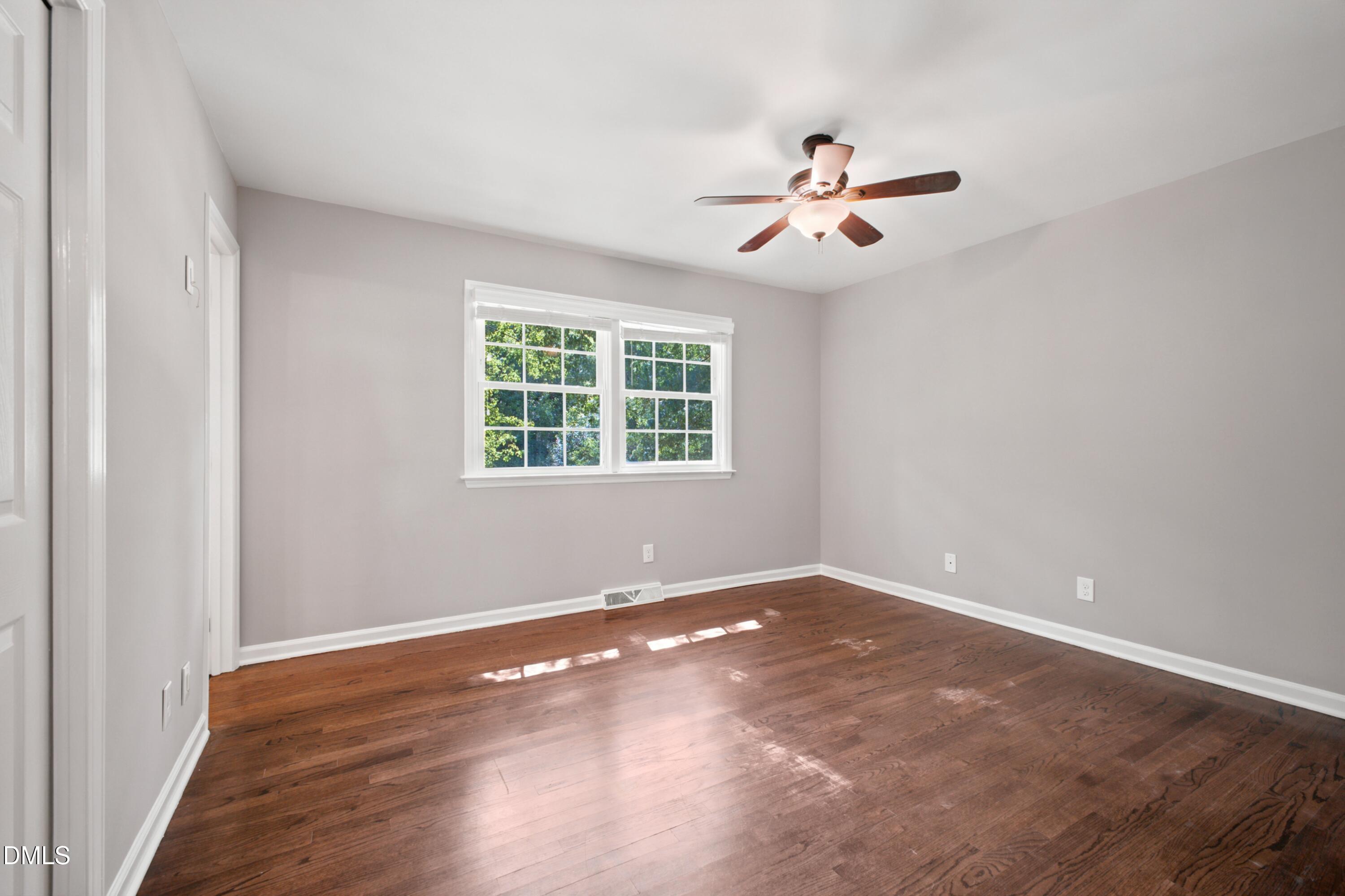 5008 N Glen Drive Property Photo 18