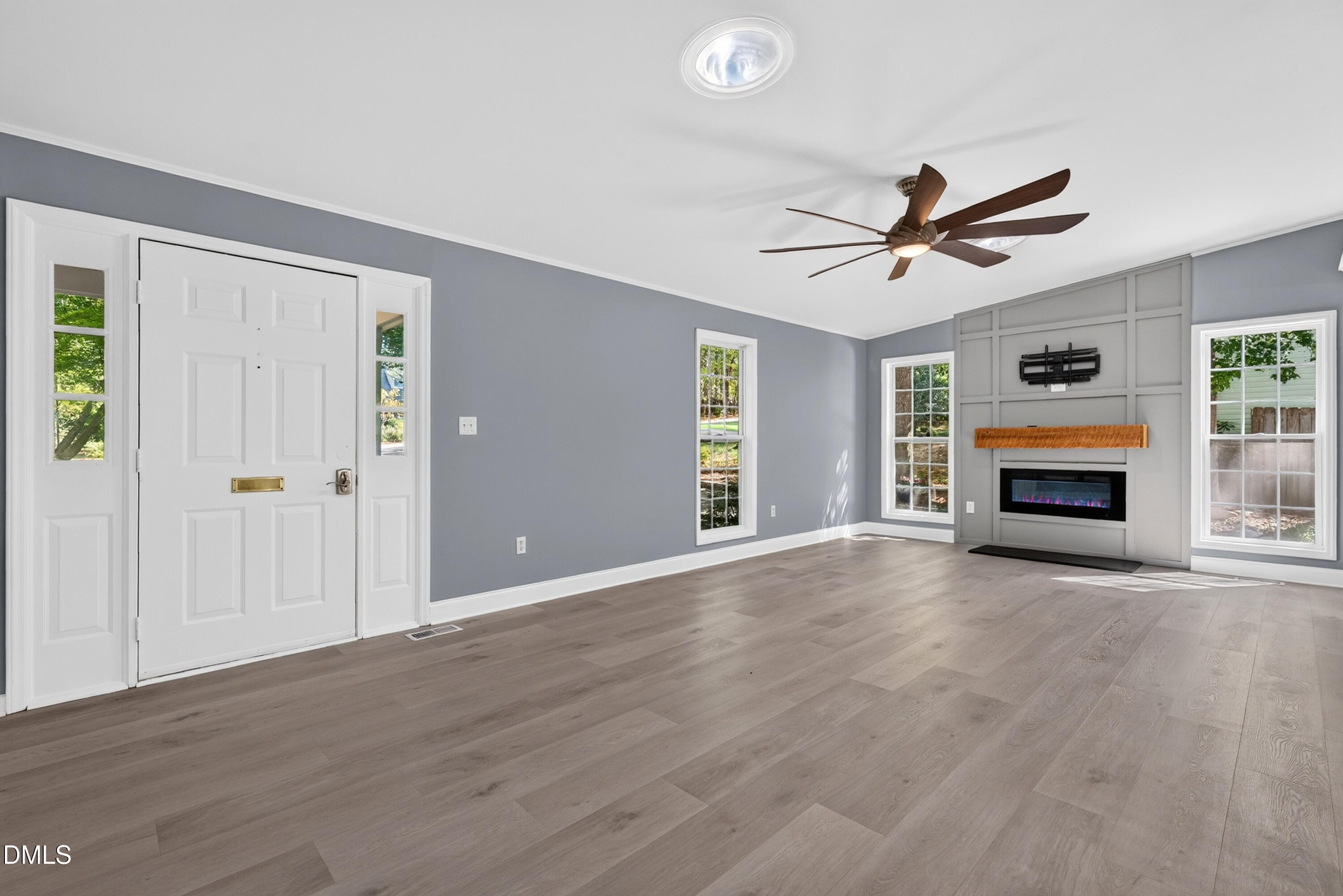411 W Cedar Avenue Property Photo 8