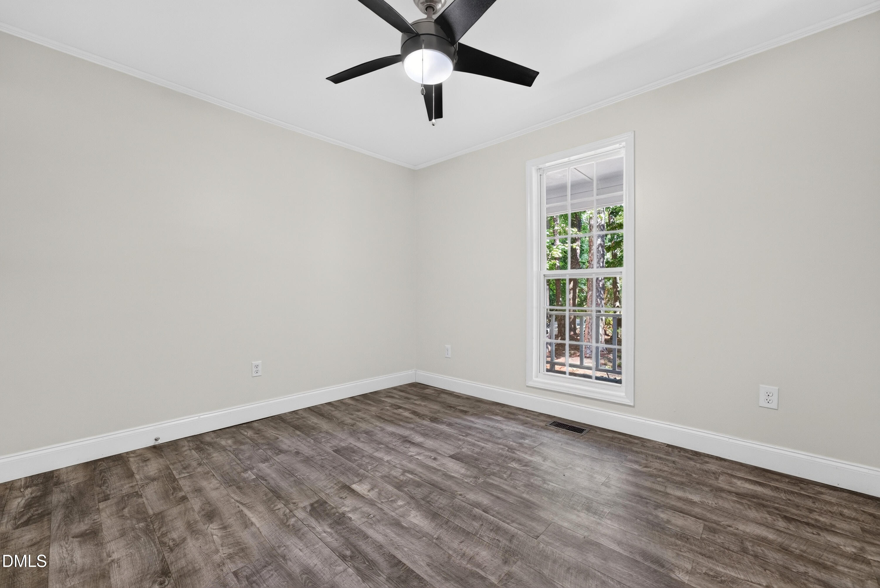 411 W Cedar Avenue Property Photo 17