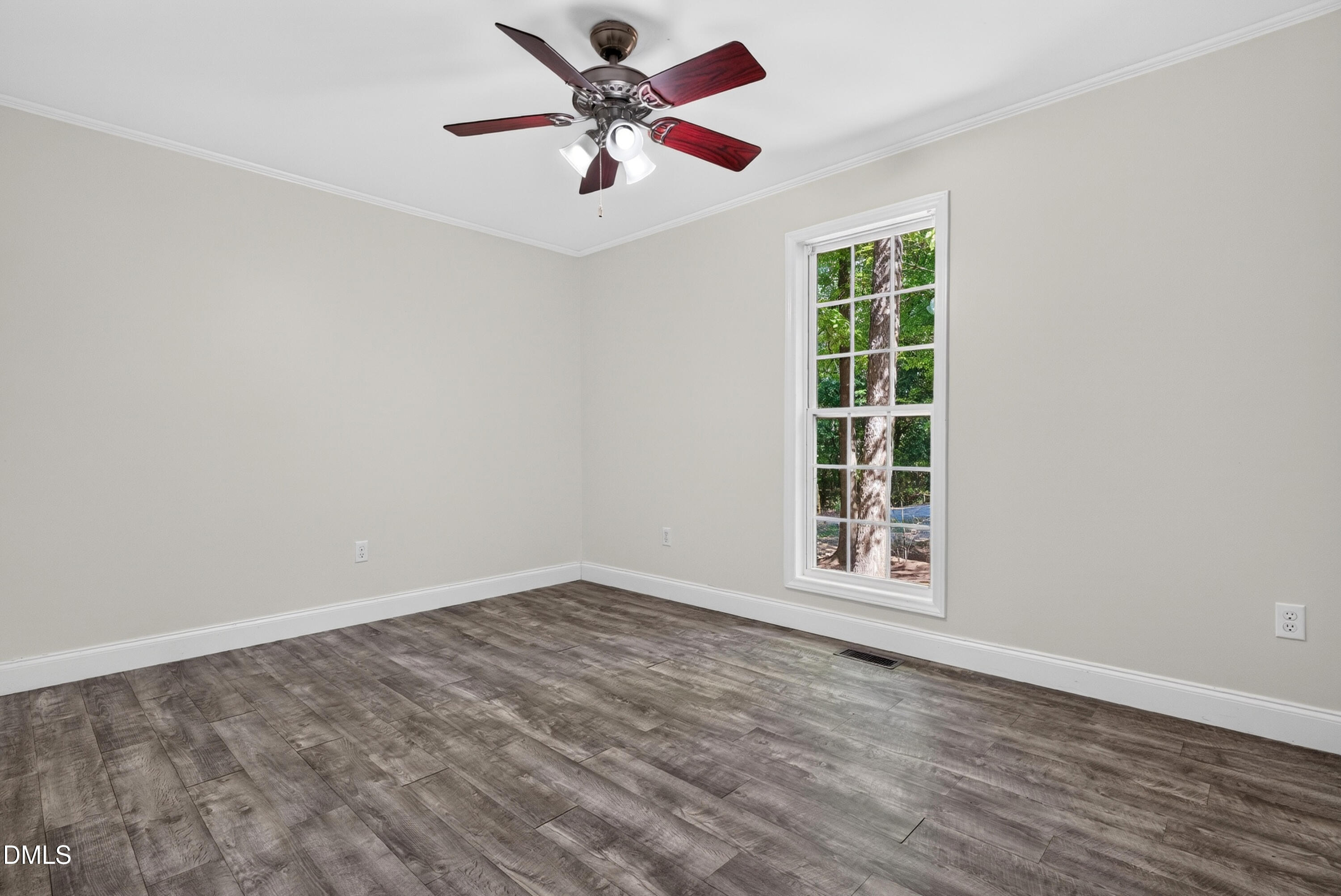 411 W Cedar Avenue Property Photo 21