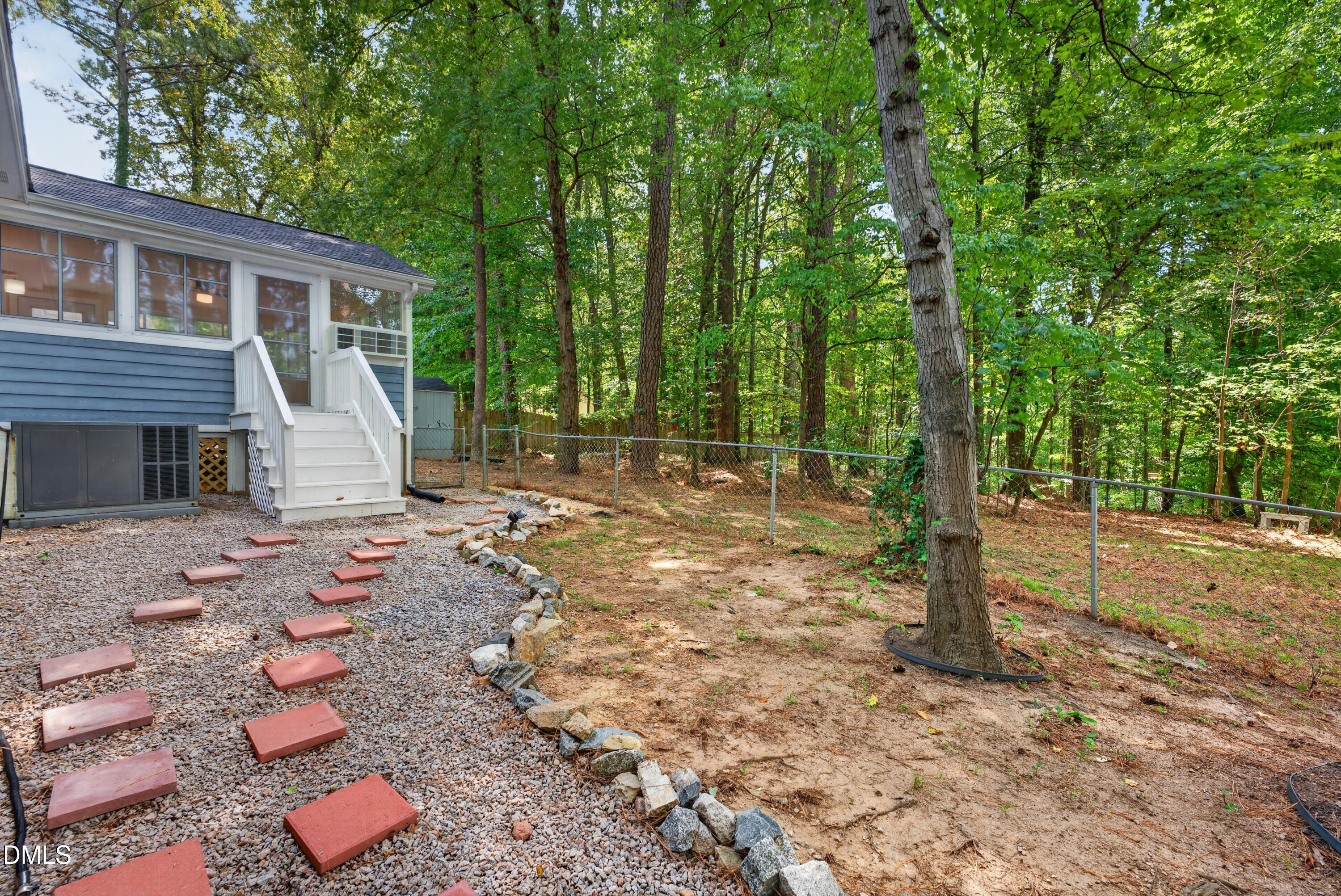 411 W Cedar Avenue Property Photo 27