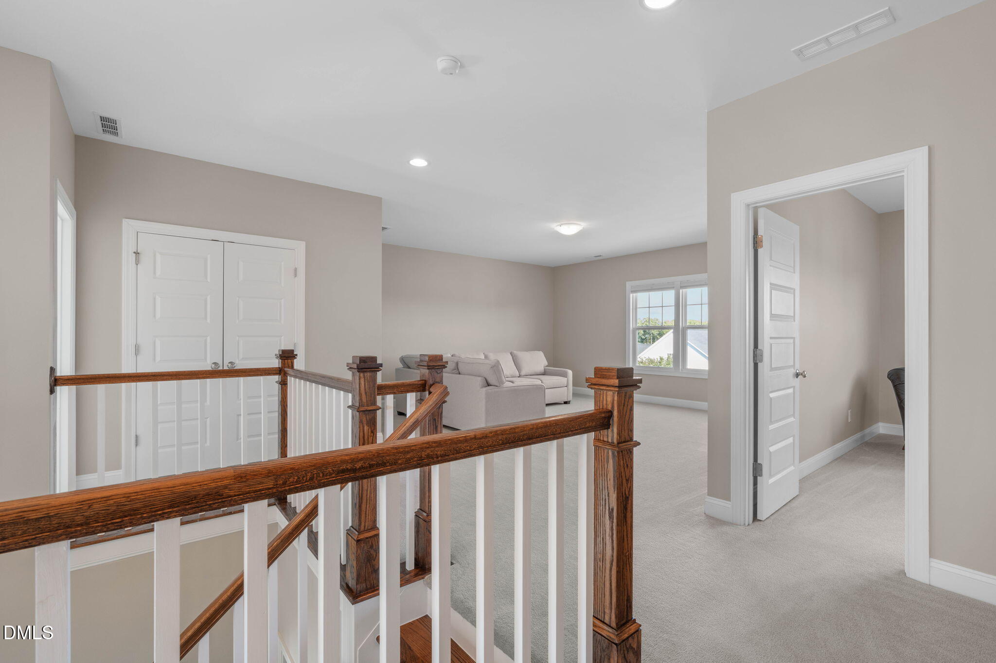 205 Evanview Court Property Photo 43