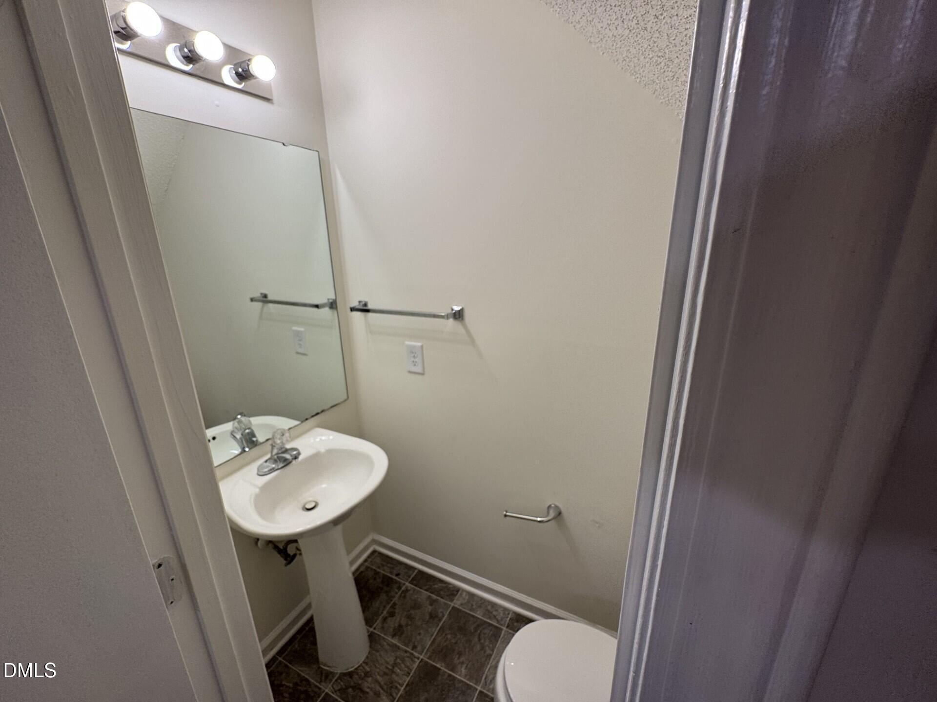 2902 Faversham Place Property Photo 5