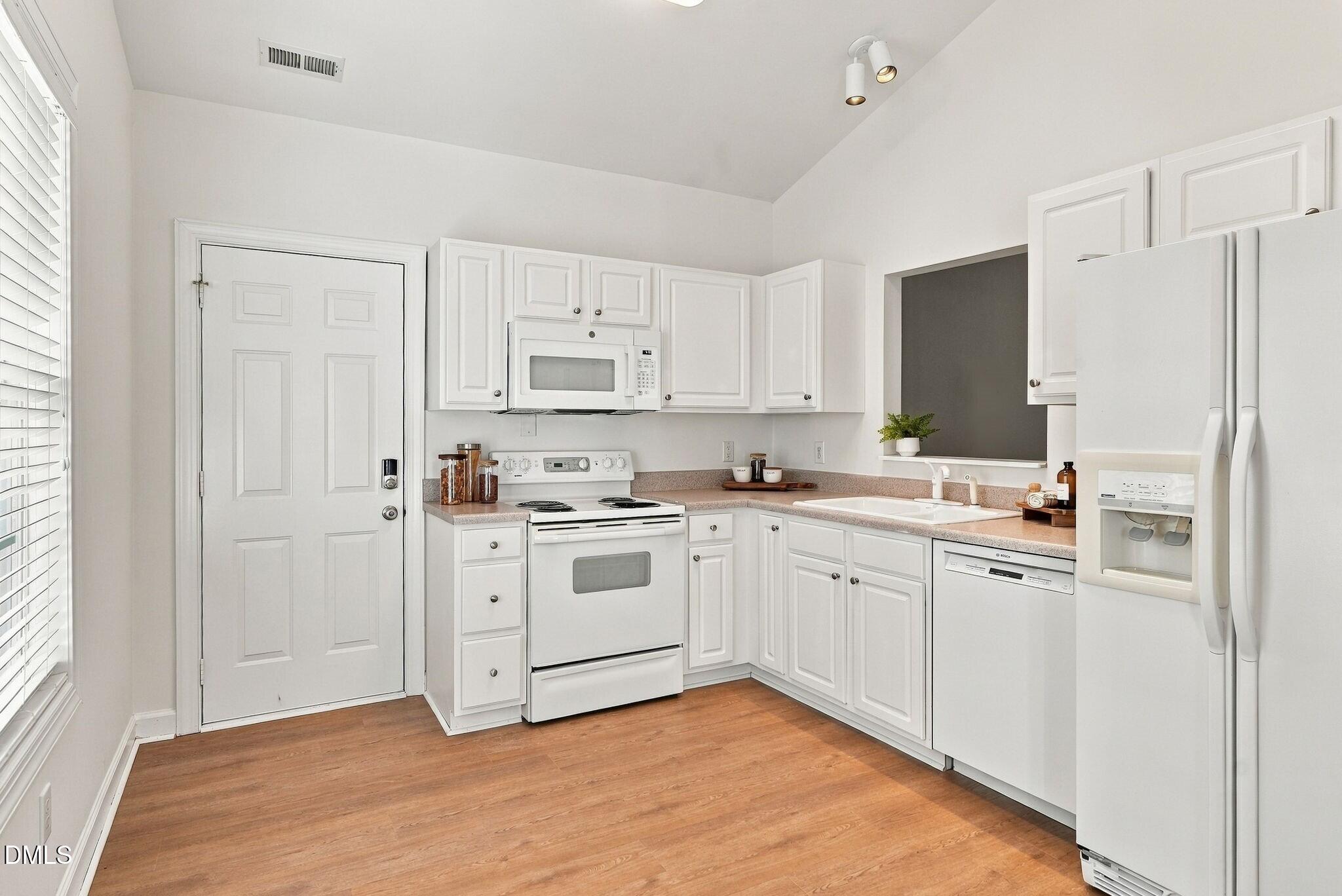 123 Kudrow Lane Property Photo 11
