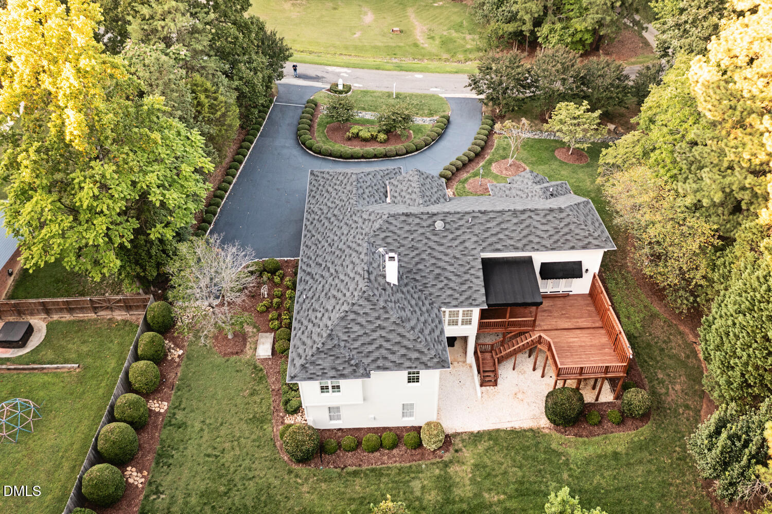 1823 Grande Oaks Road Property Photo 4