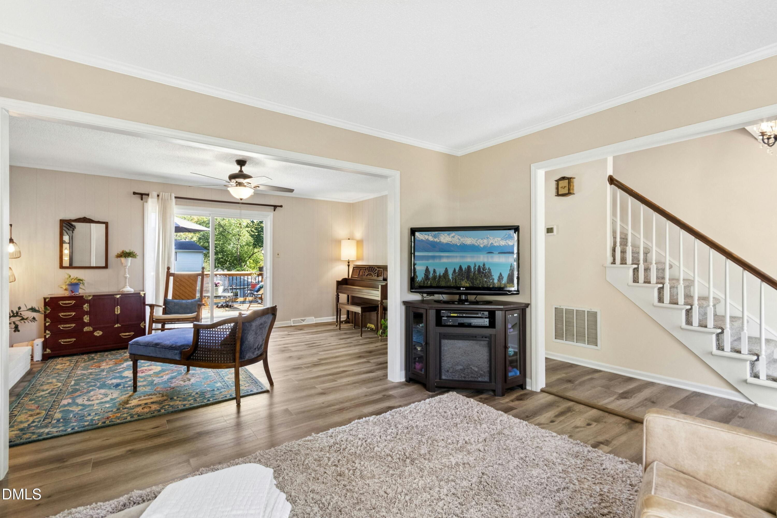 1309 Swallow Drive Property Photo 6