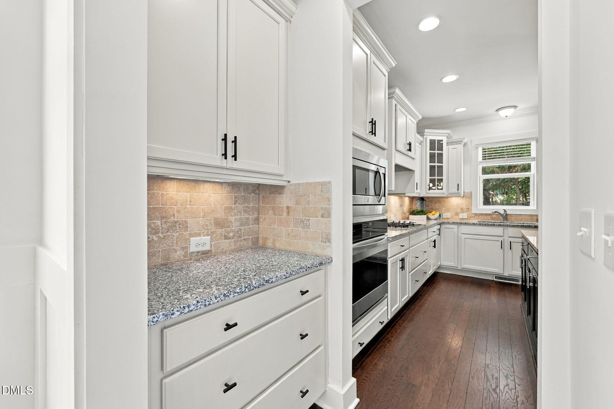 8204 Henderson Road Property Photo 11